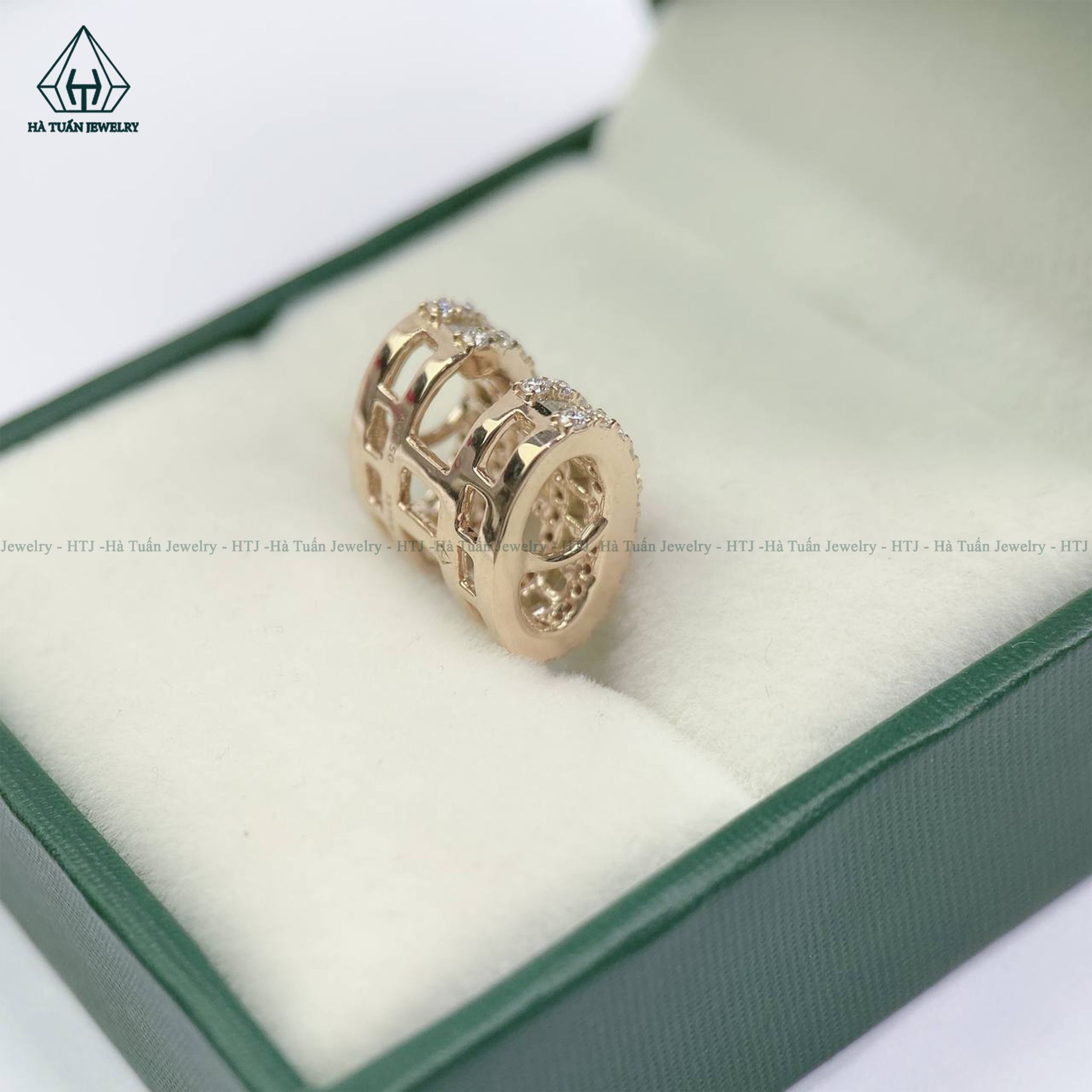 PG039 VH18K Mặt dây chữ H