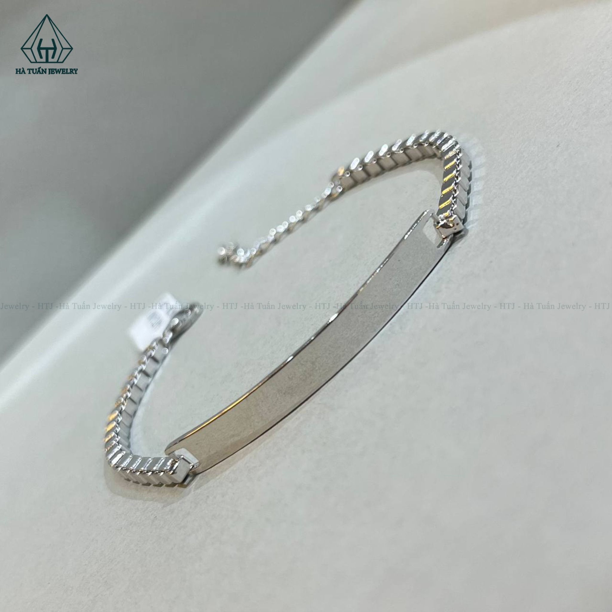 BGX189 Lắc tay thanh