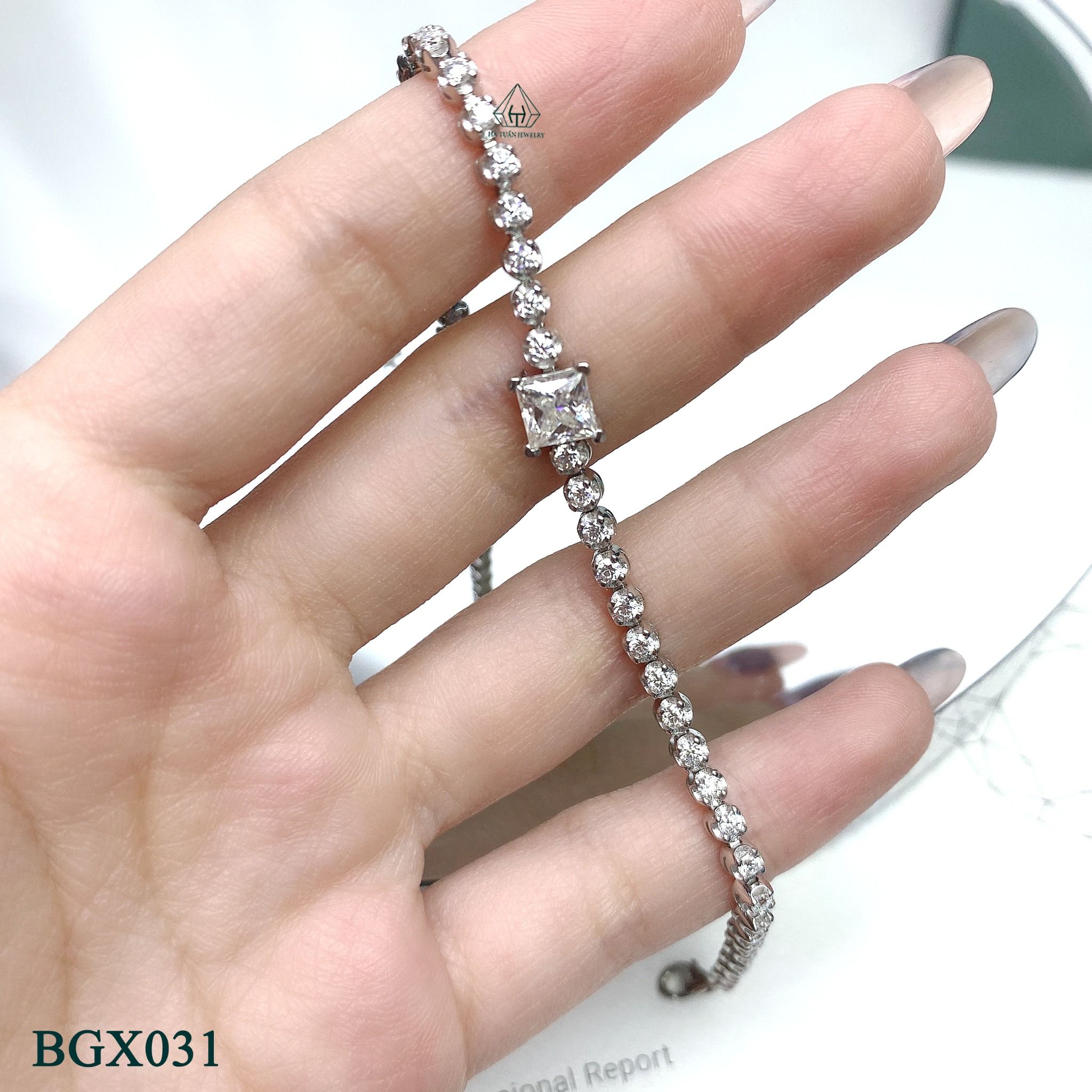 BGX031 FULLMOIS