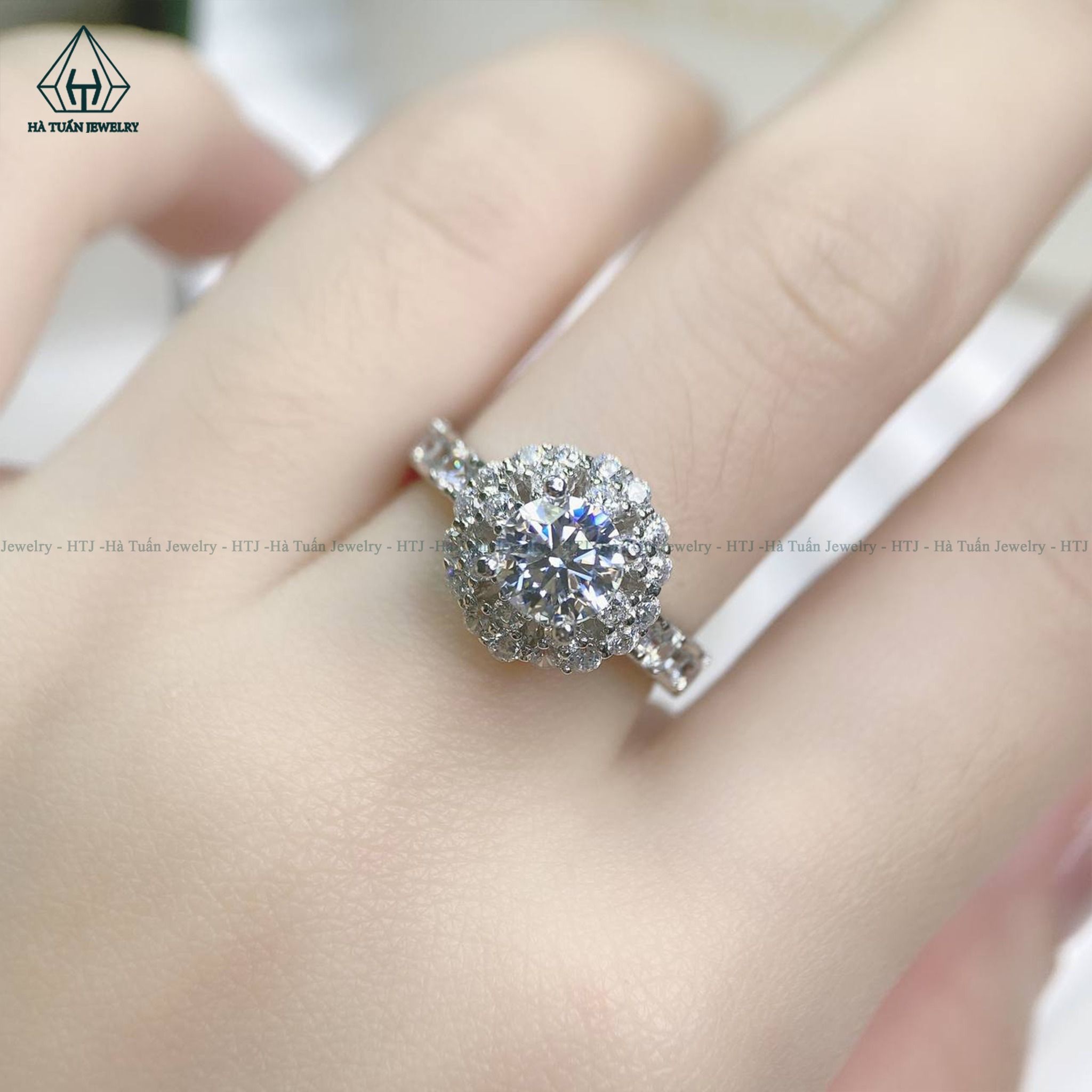RX330 6.3mm Nhẫn nữ phối tấm baguette