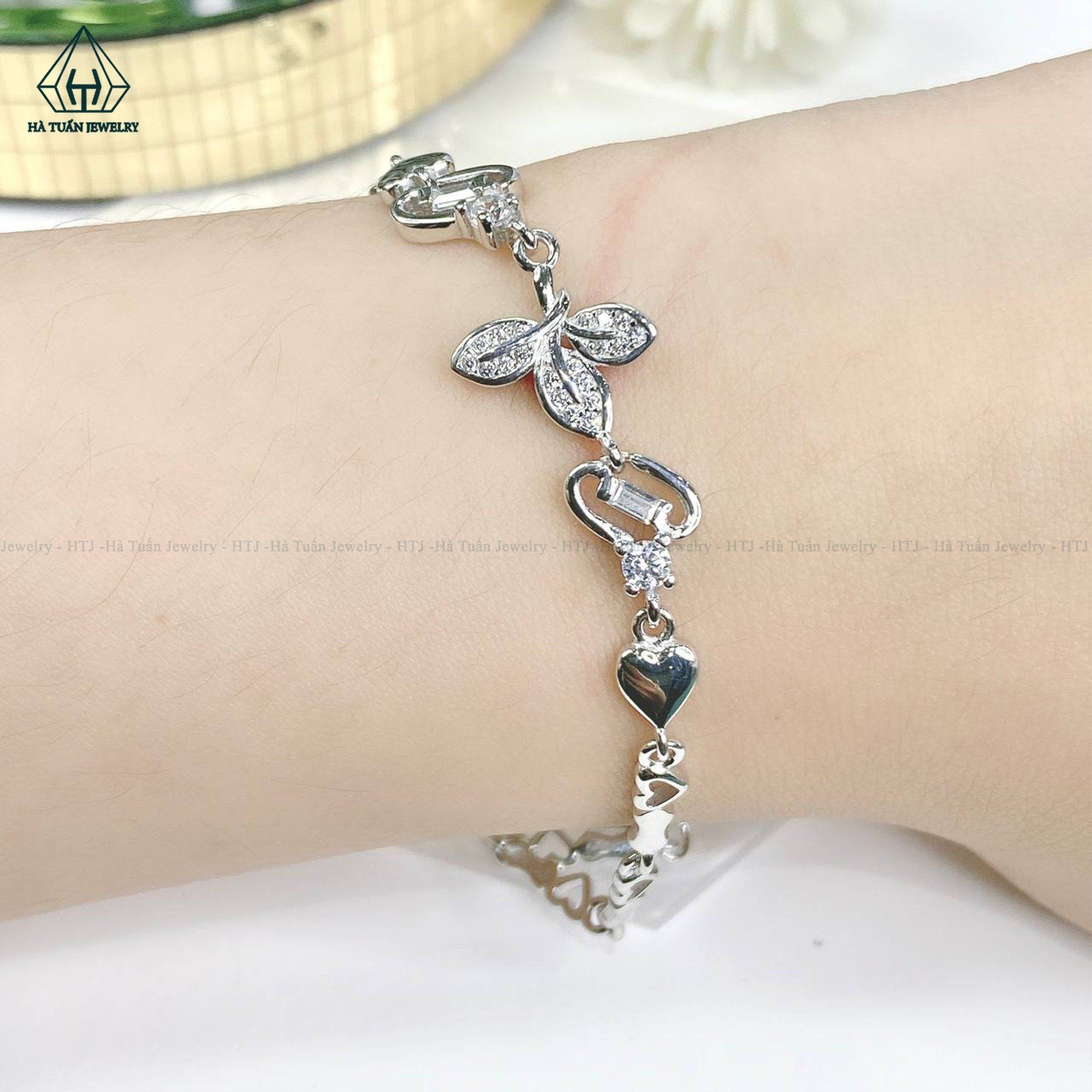 B795 Lắc cỏ 3 lá đồng tiền