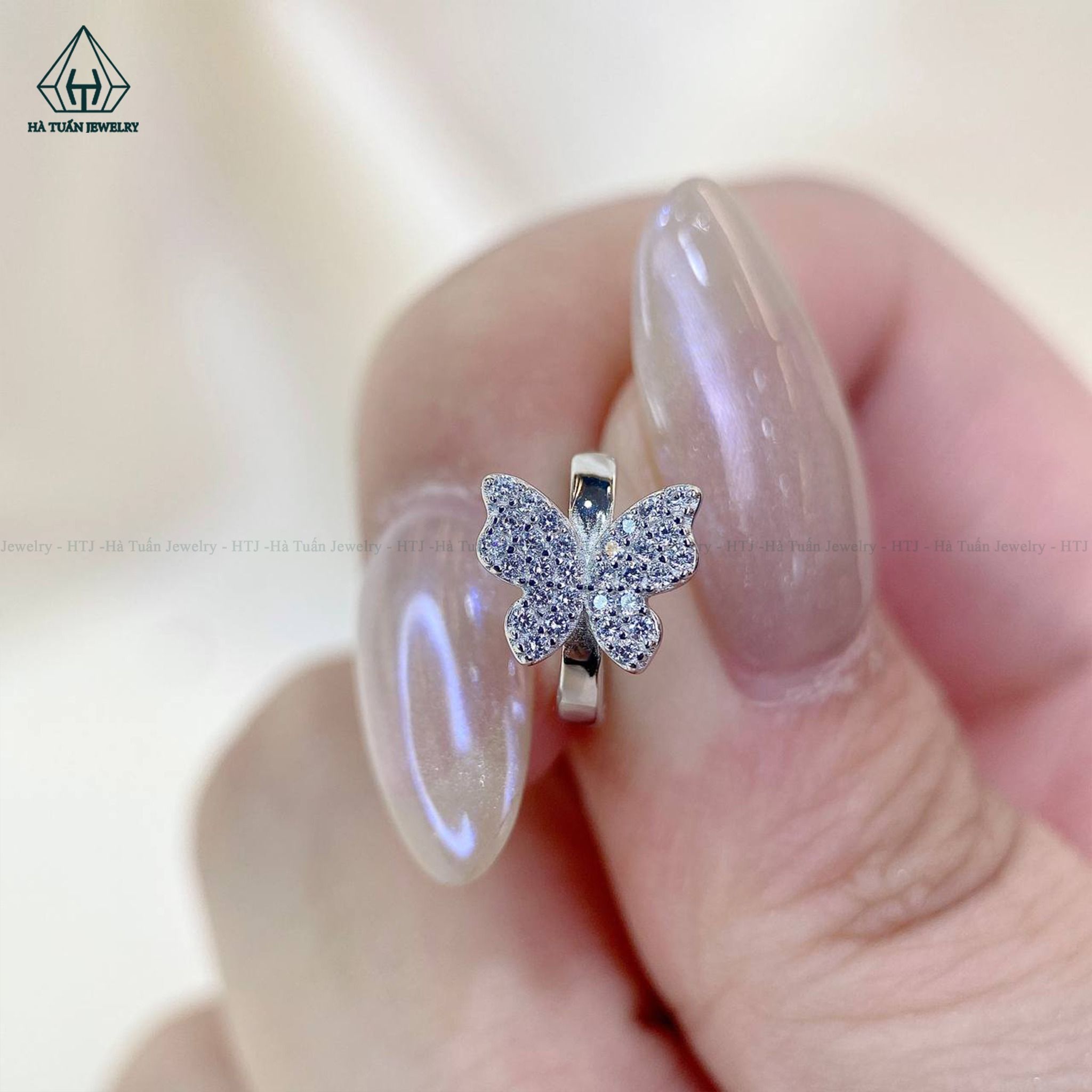E964 Bông khoen bướm
