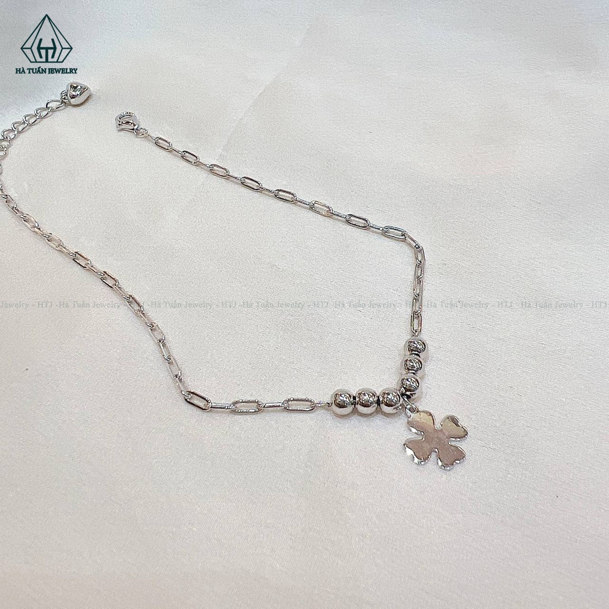 A408 Lắc chân cỏ bốn lá