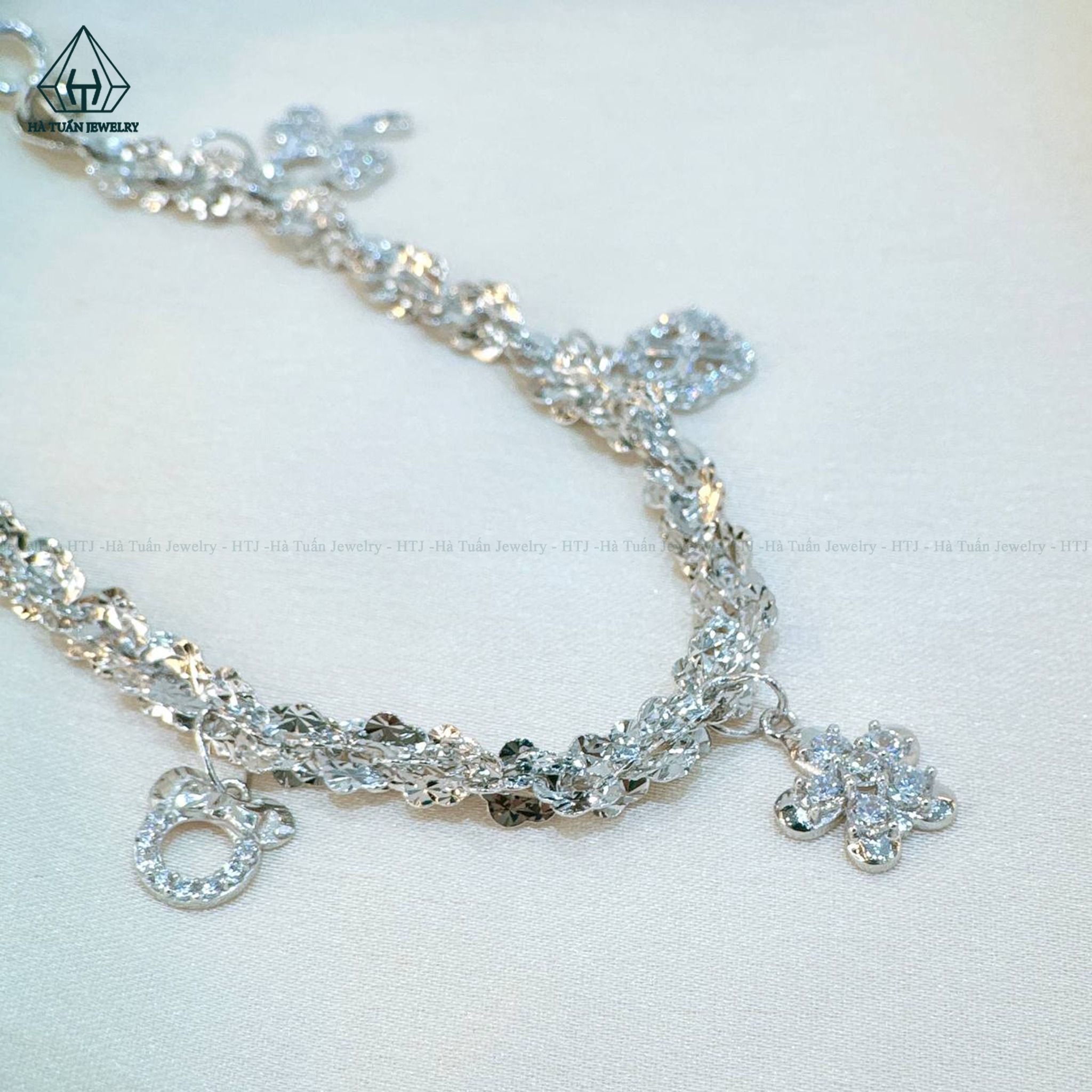 B847 Lắc tay pháo hoa 5 charm (nhỏ)