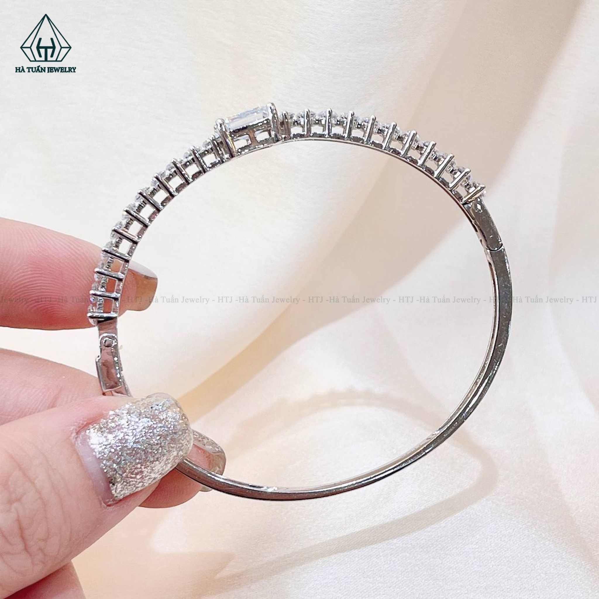 BGX151 Vòng cứng đính đá gai phối mặt đá
