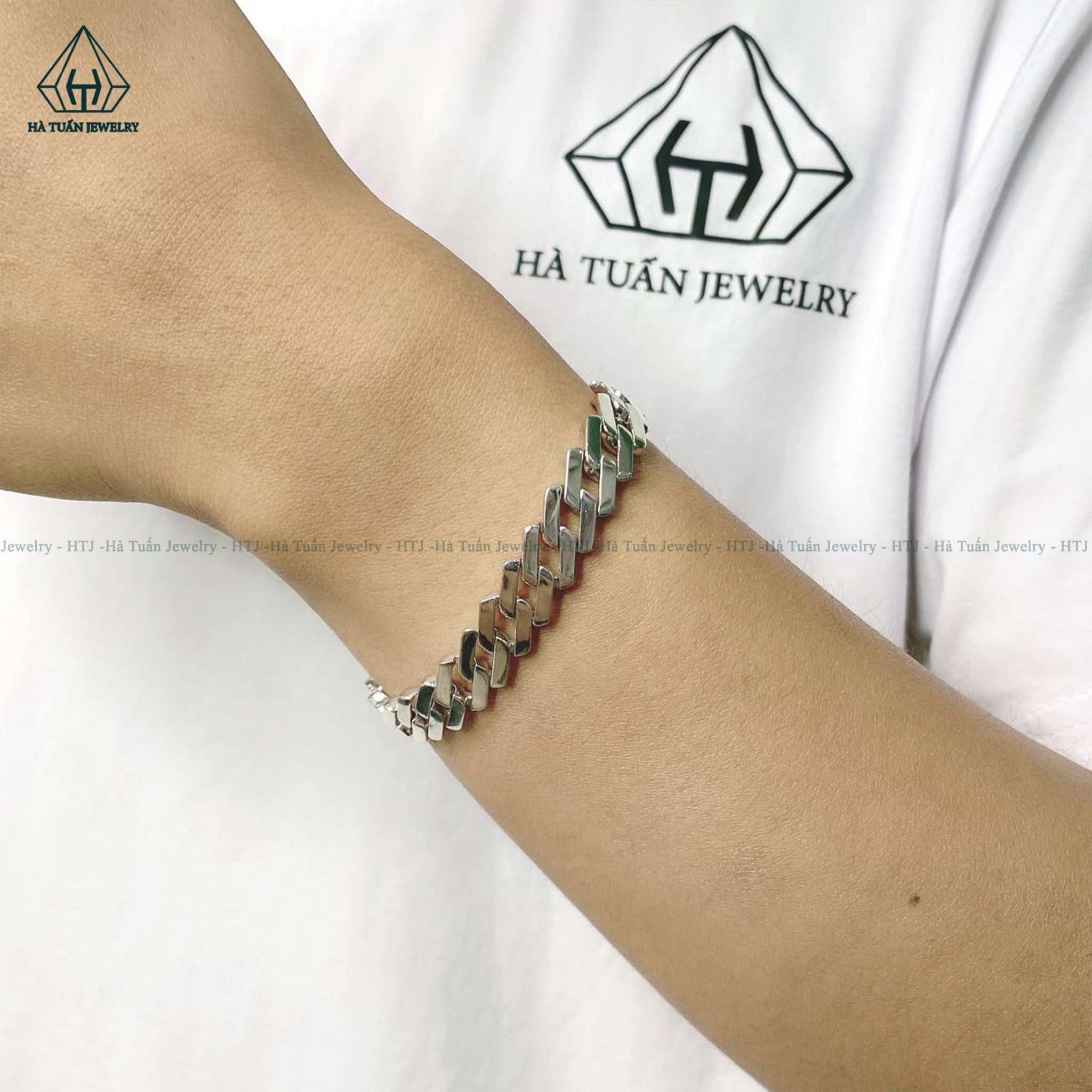 BGX138 Lắc lật vuông trơn
