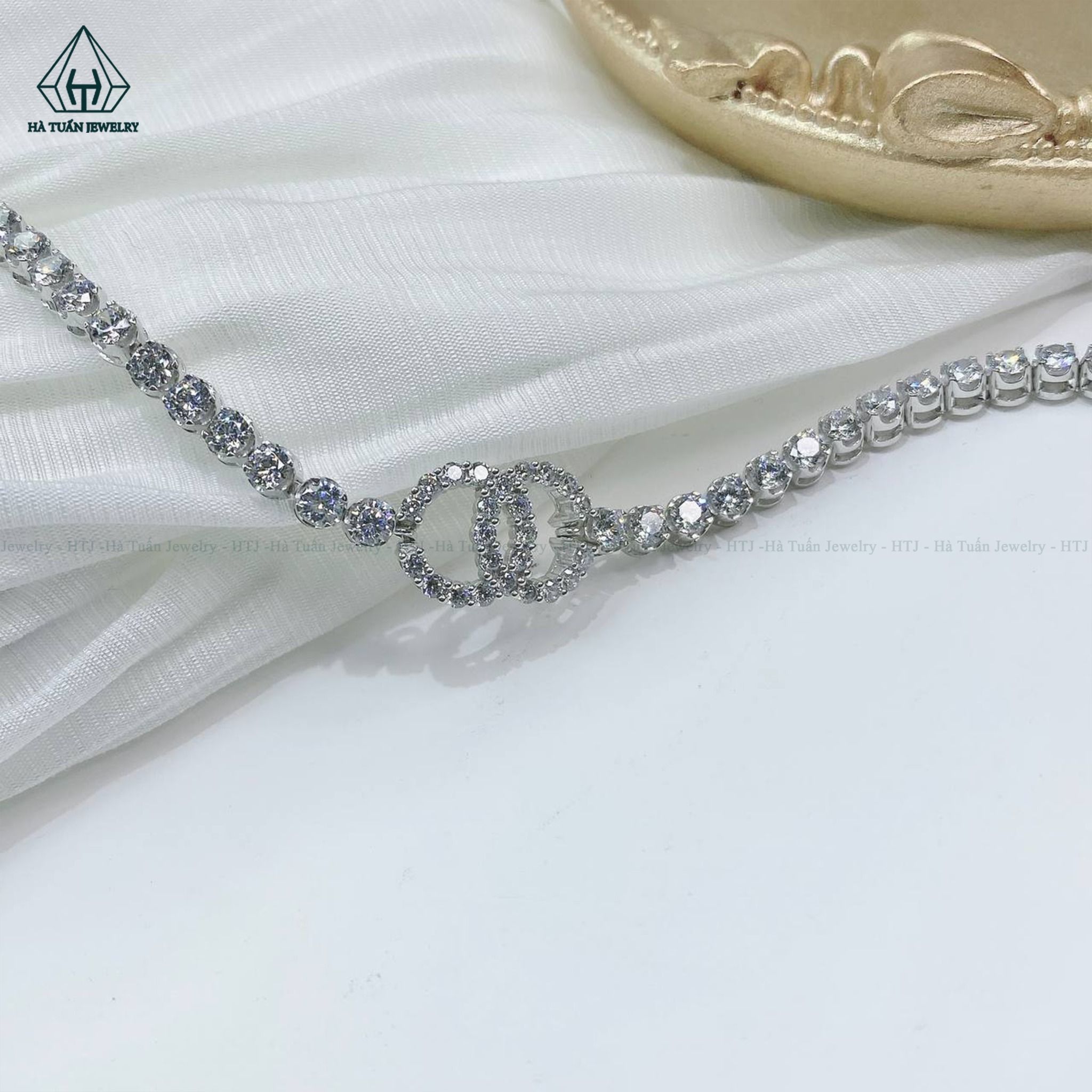 BGX168 Lắc tay Chanel