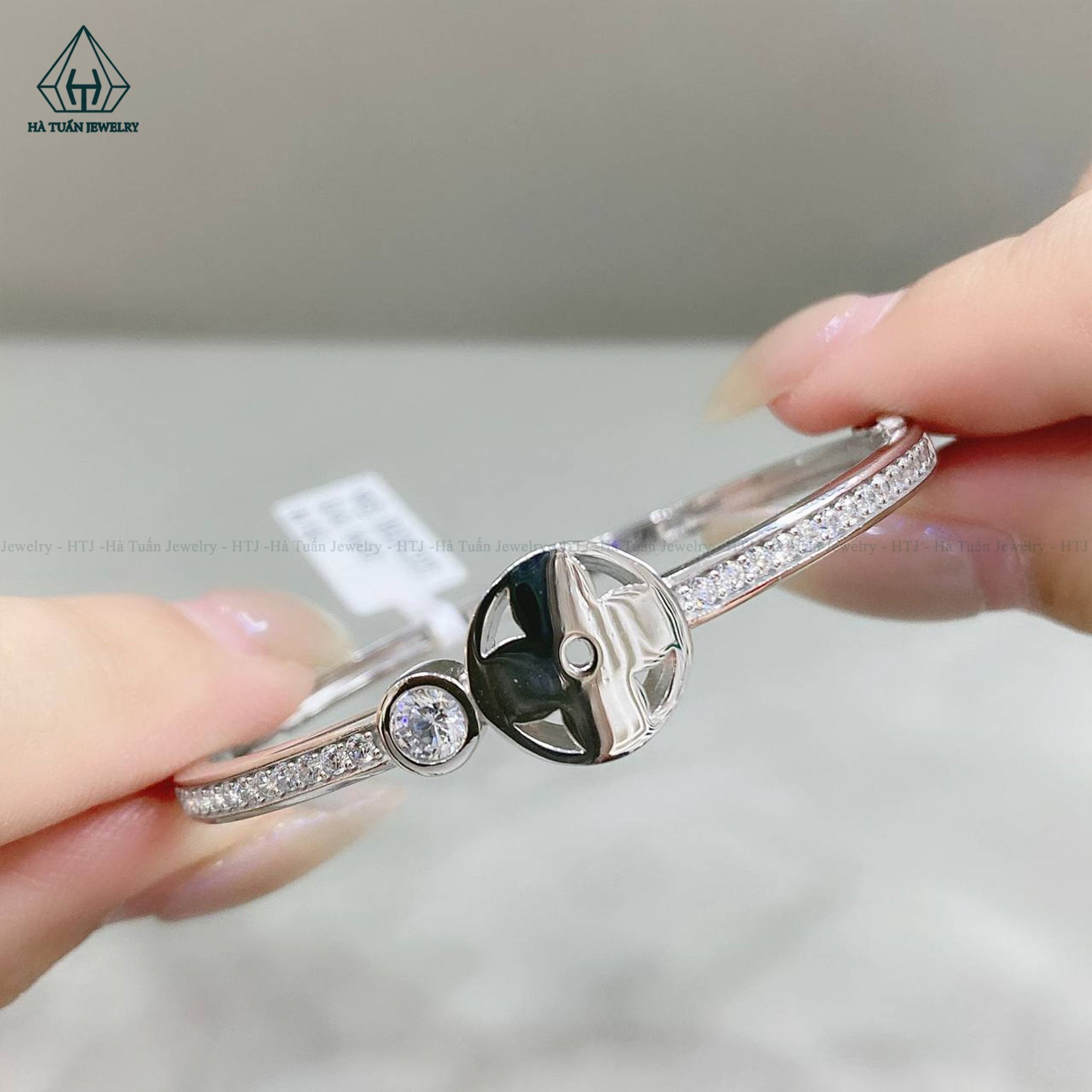 BGX201 Vòng Cứng L.V