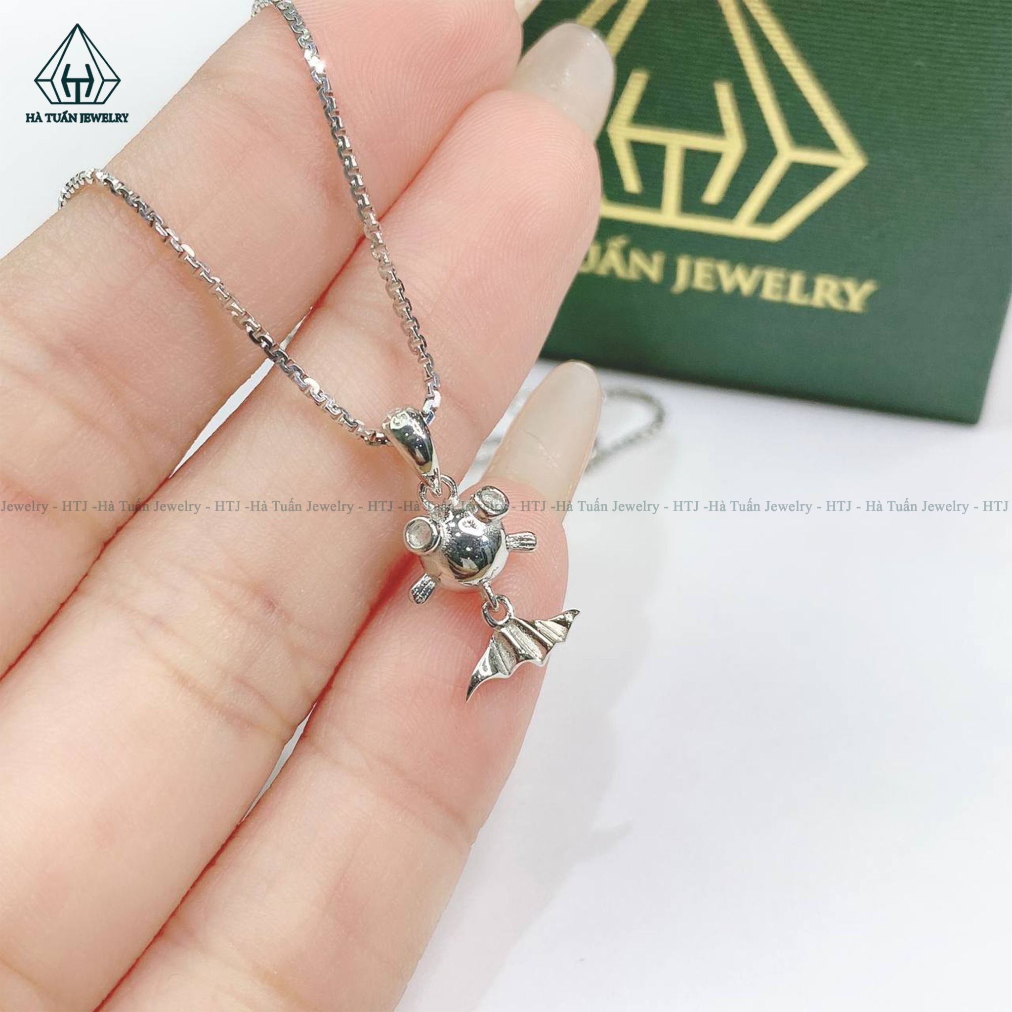 P360 Mặt dây chuyền con cá