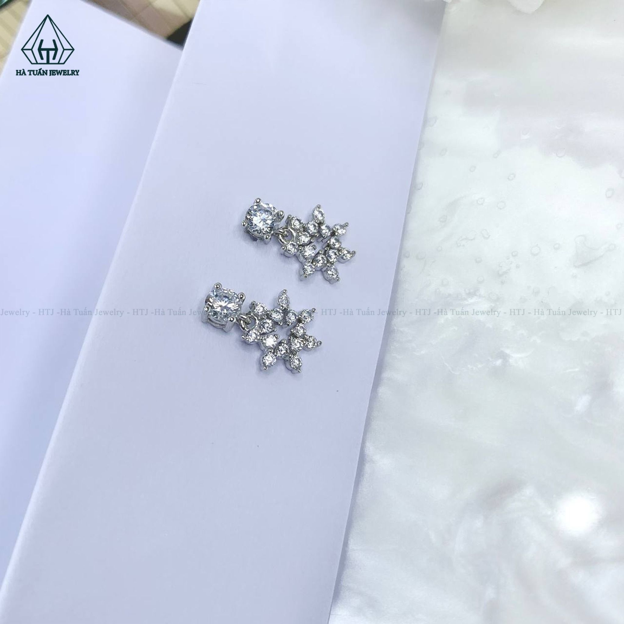 E932 5mm chuôi đẩy Bông tai phối bông tuyết