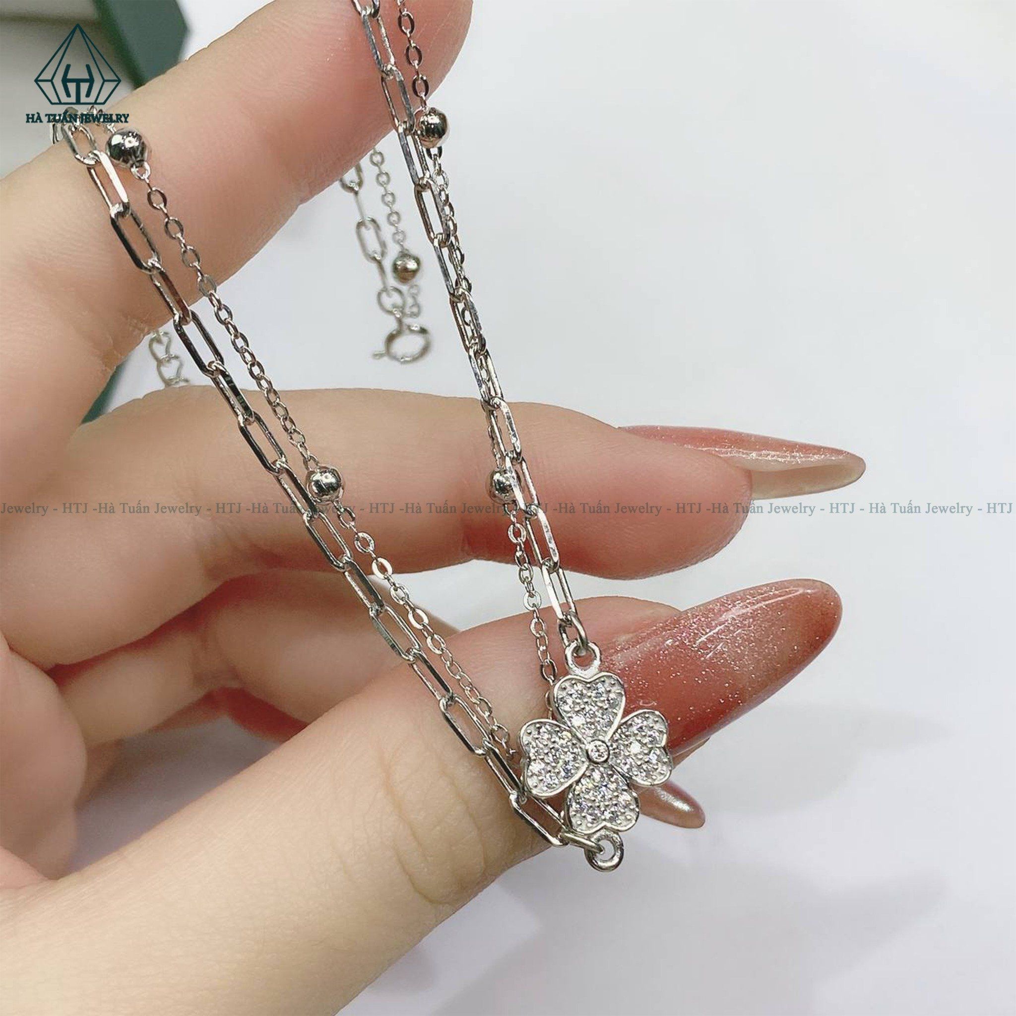 A337 Lắc chân đôi cỏ 4 lá bi
