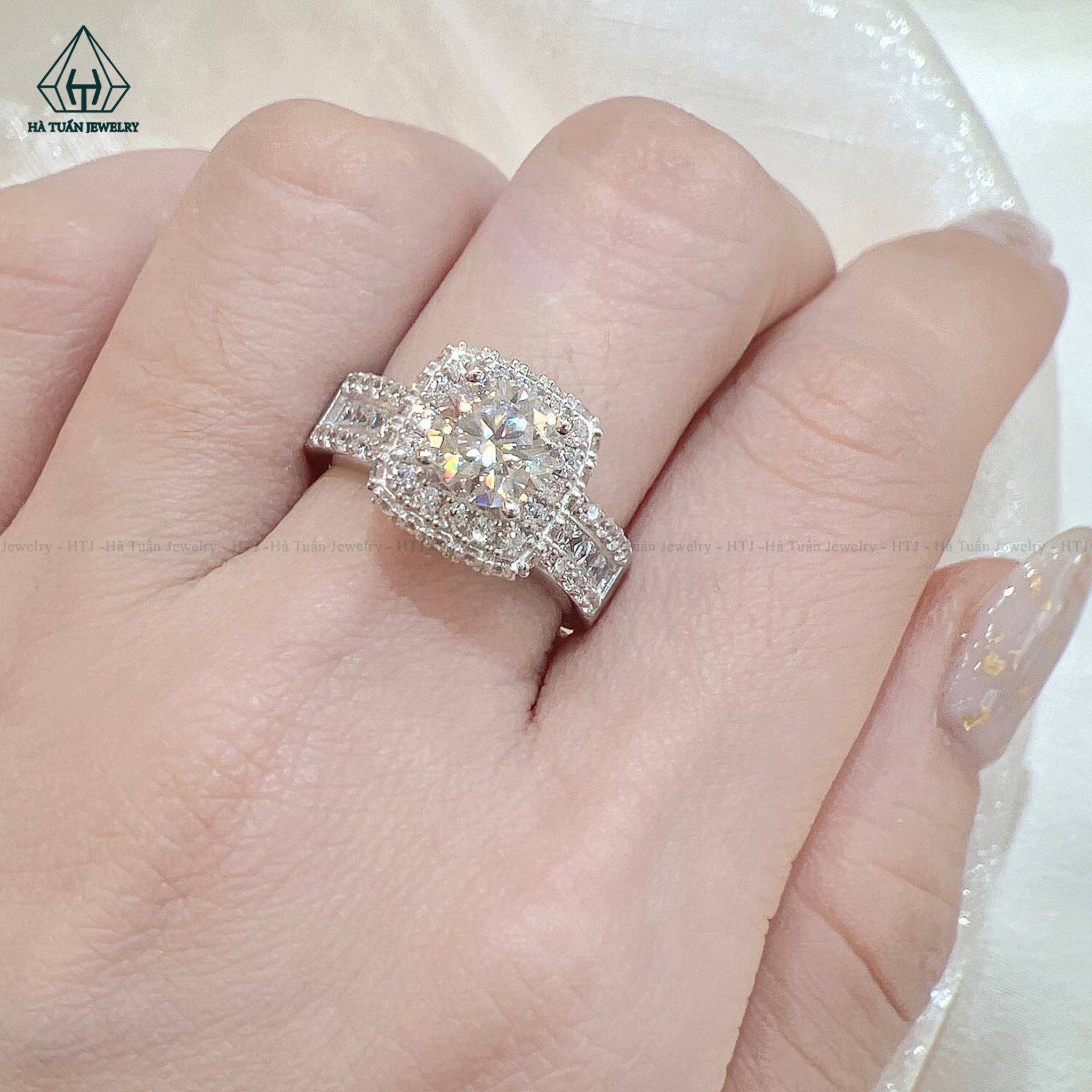 RX447 7.5mm Nhẫn nữ viền vuông