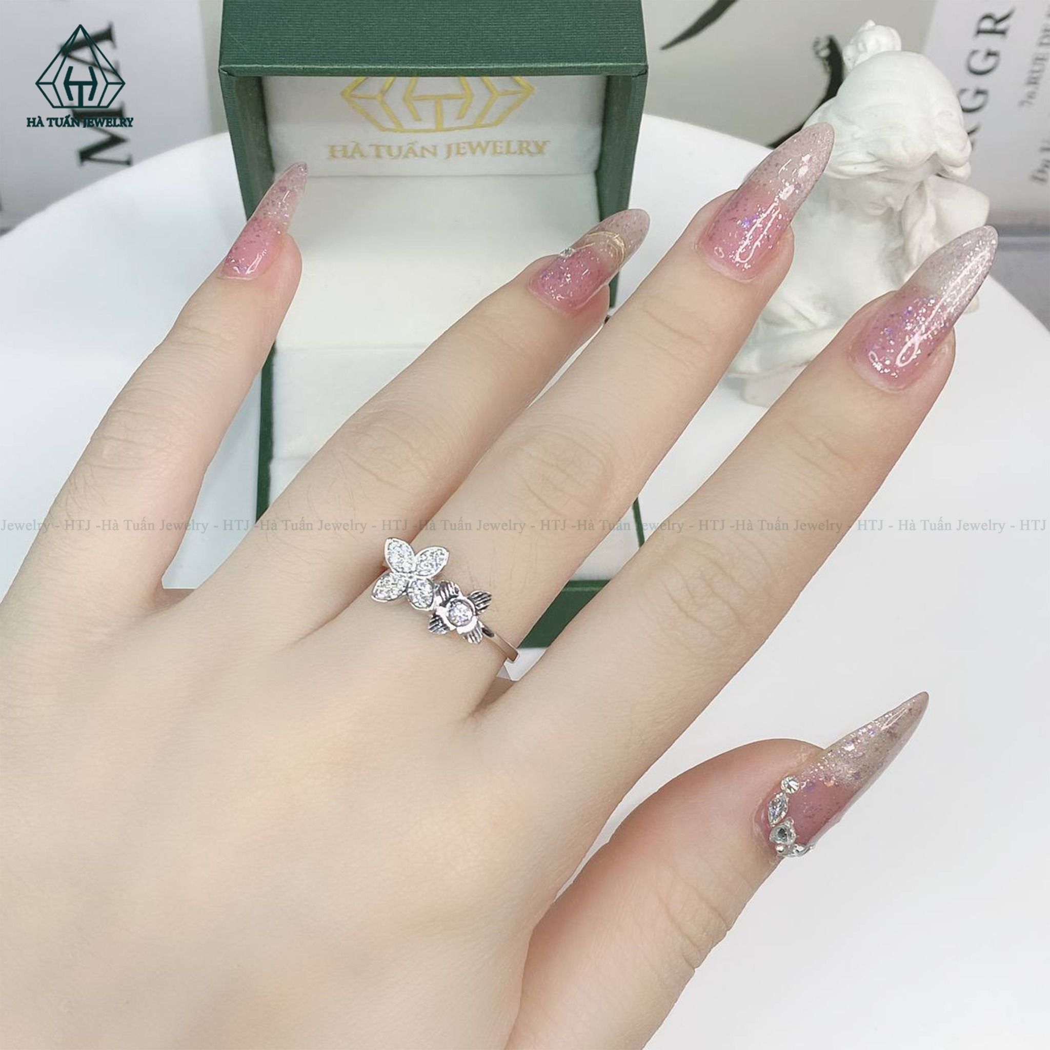 R912 Nhẫn nữ hoa 4 lá