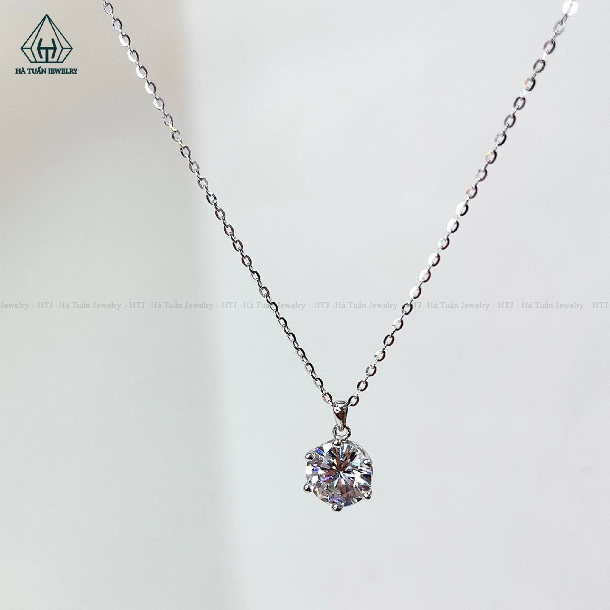NX077 Dây mặt liền đá 8.1mm
