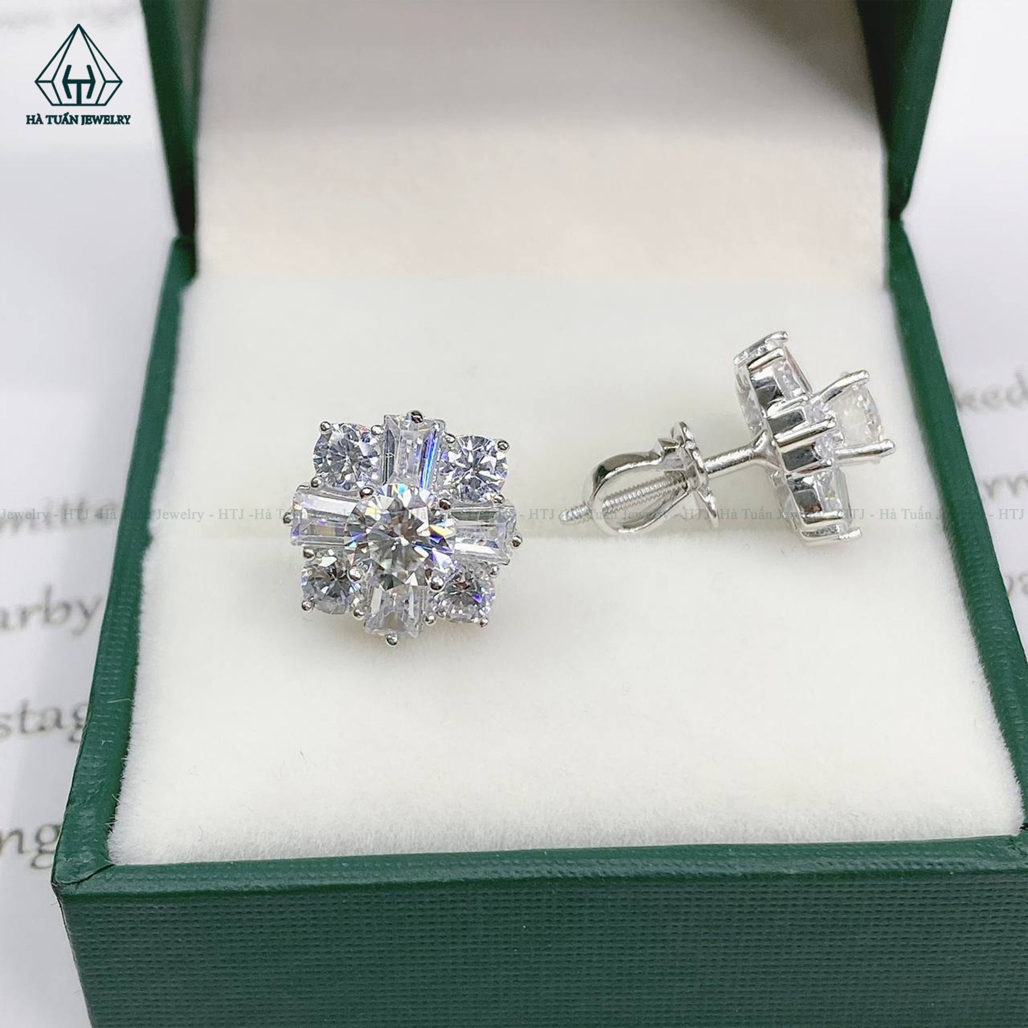 EX294 5mm Bông tai cánh nhọn phối baguette