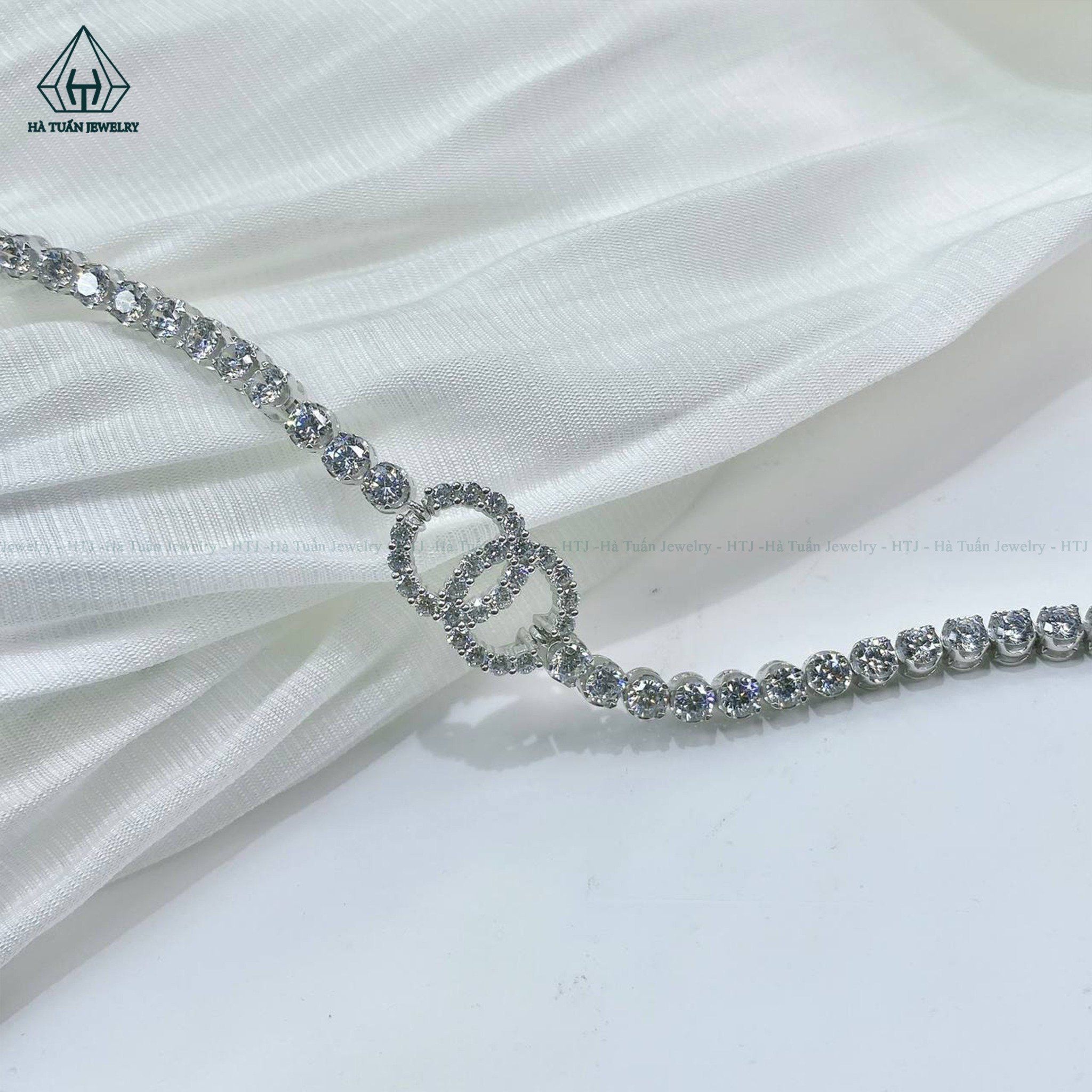 BGX168 Lắc tay Chanel