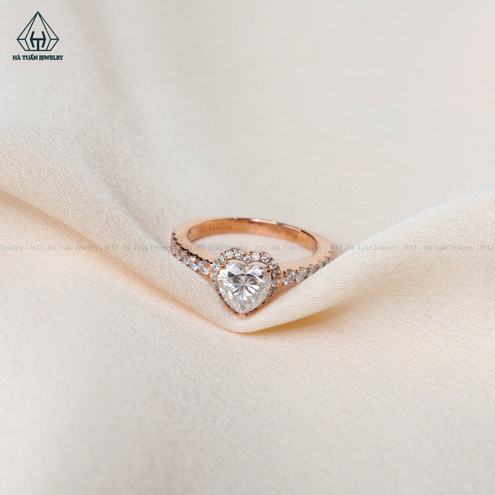 RG193 VH18K Heart 6x6mm