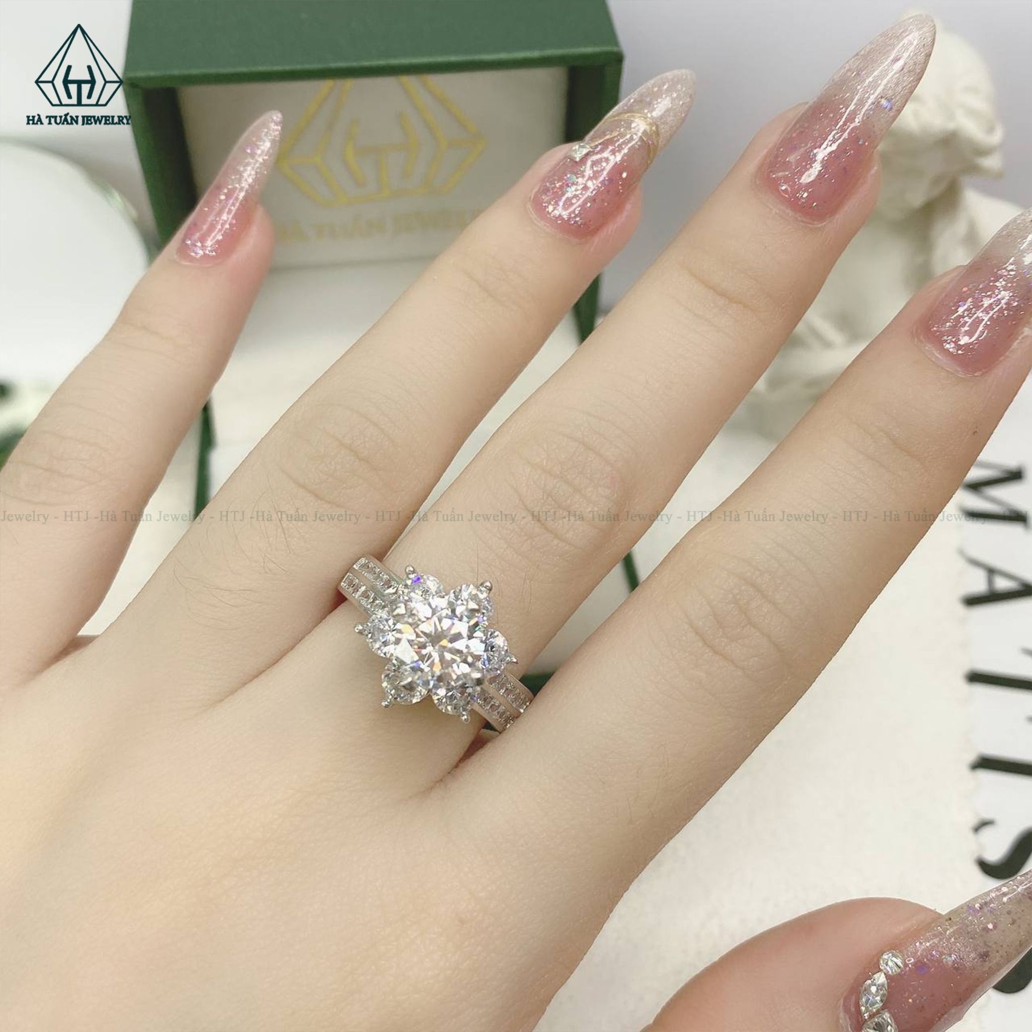 RX347 7mm Nhẫn nữ nữ hoàng mặt 6 cánh