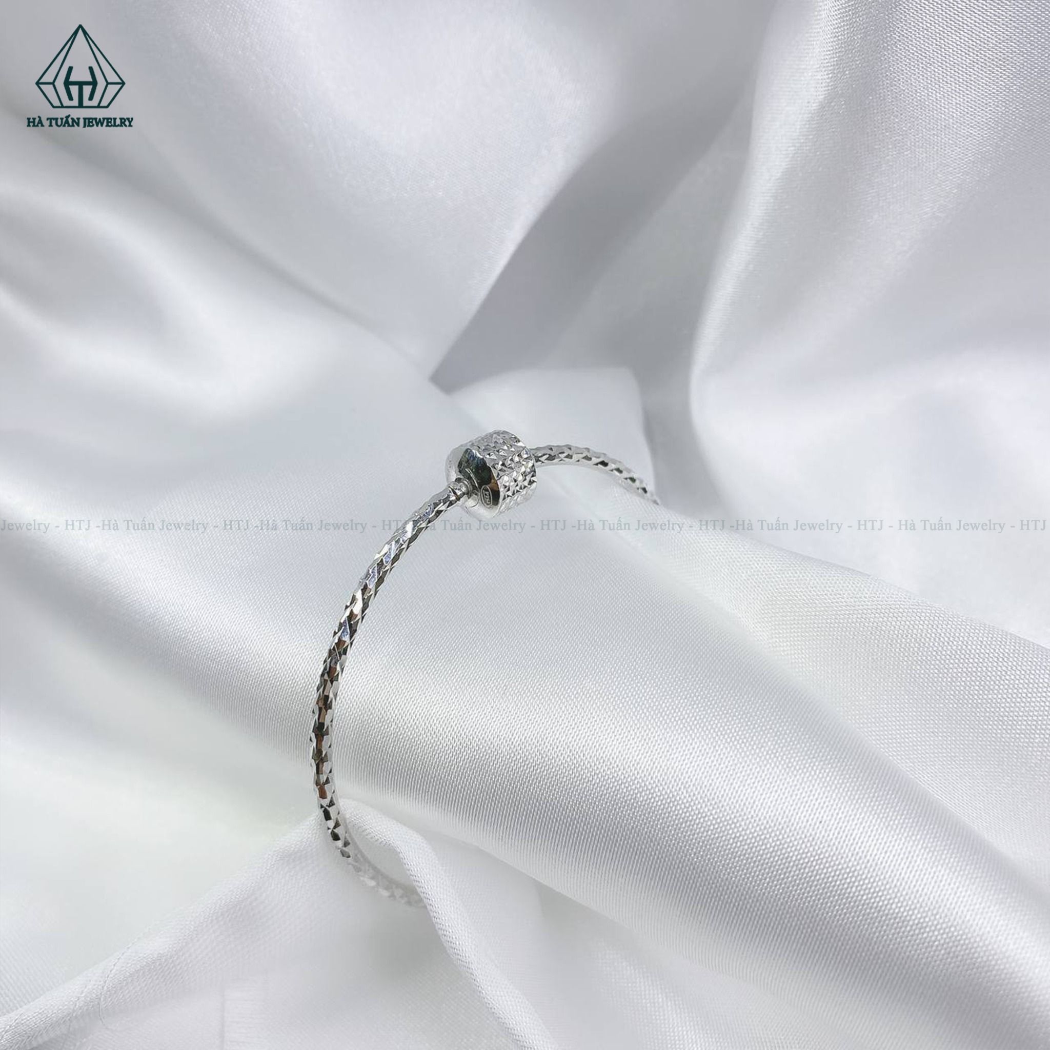 B823 vòng cứng khoá trụ