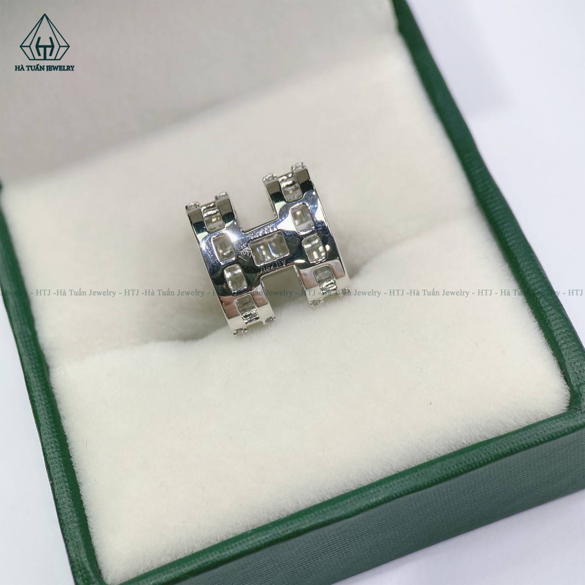 PG039 VT18K Mặt dây chữ H