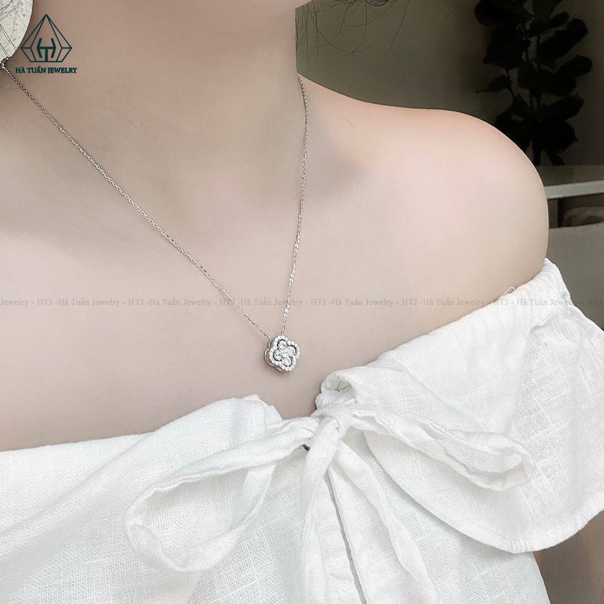 NX076 Dây mặt liền hoa V.A.N xoay
