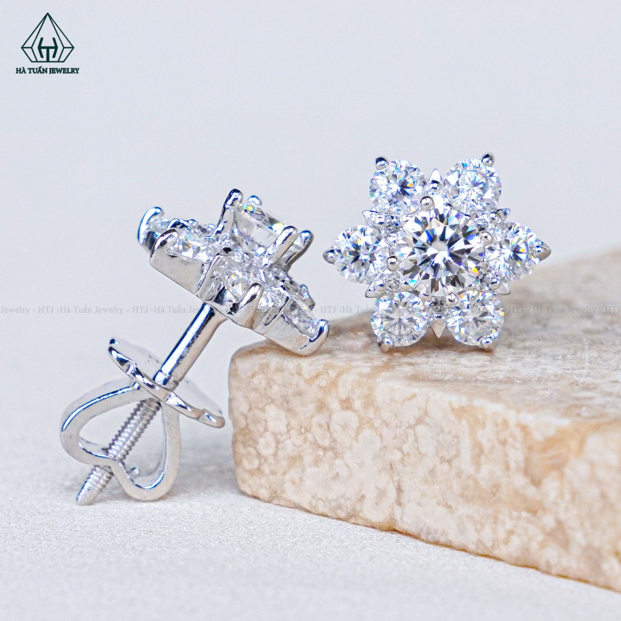 EX269 FULL MOIS 4mm Bông tai 6 cánh nhọn