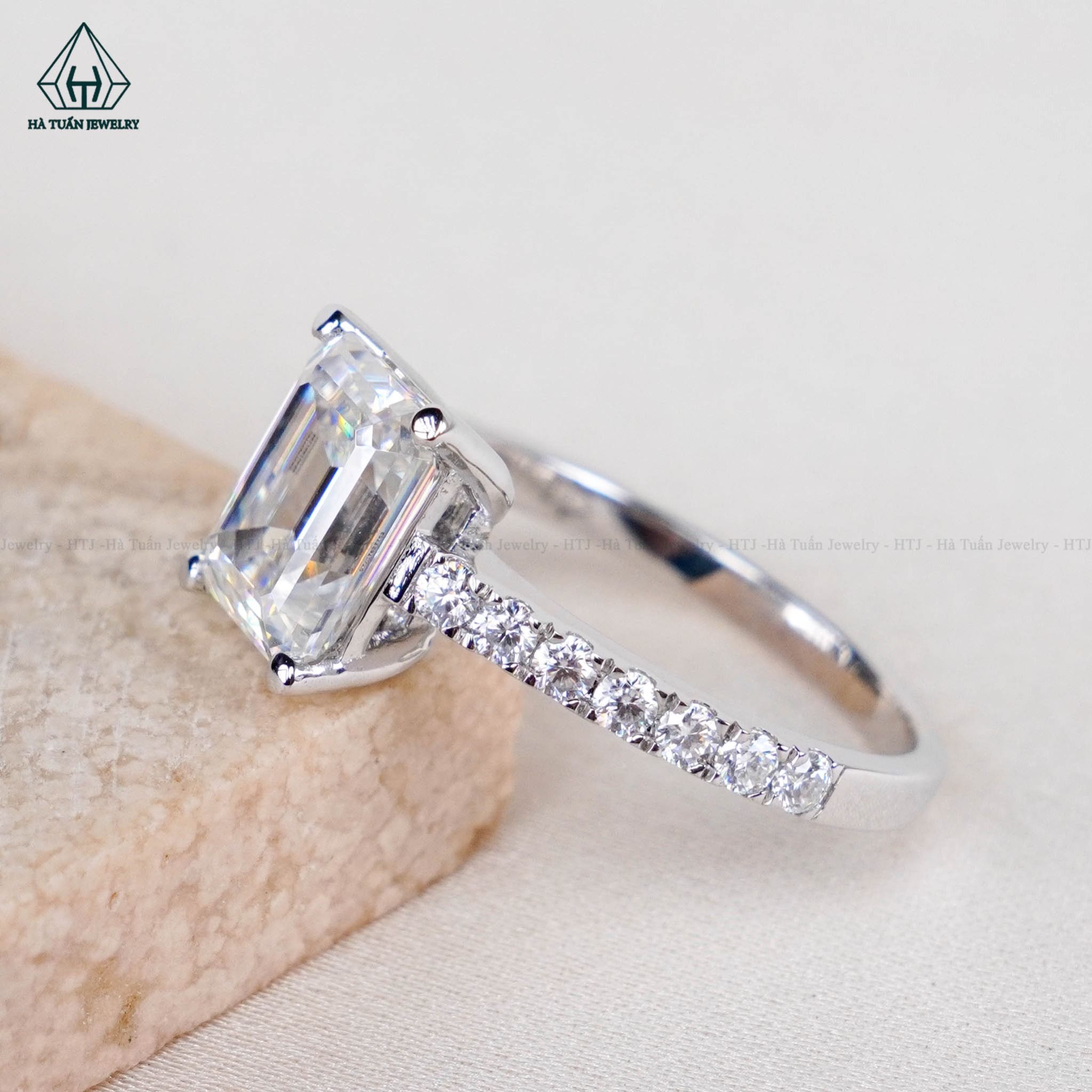 RG056 VT10K Emerald 6*8mm