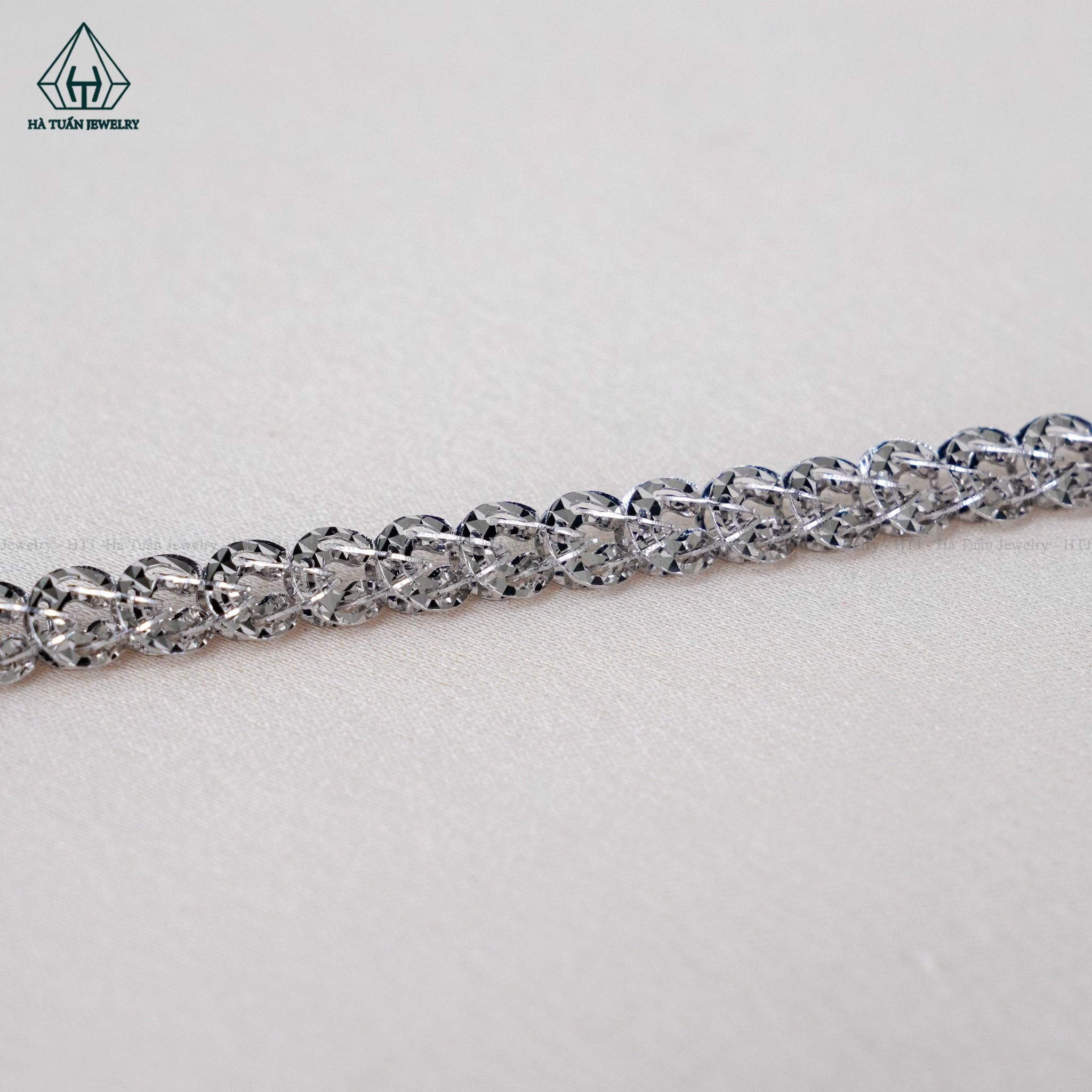 B891 Lắc tay đuôi phụng 5mm