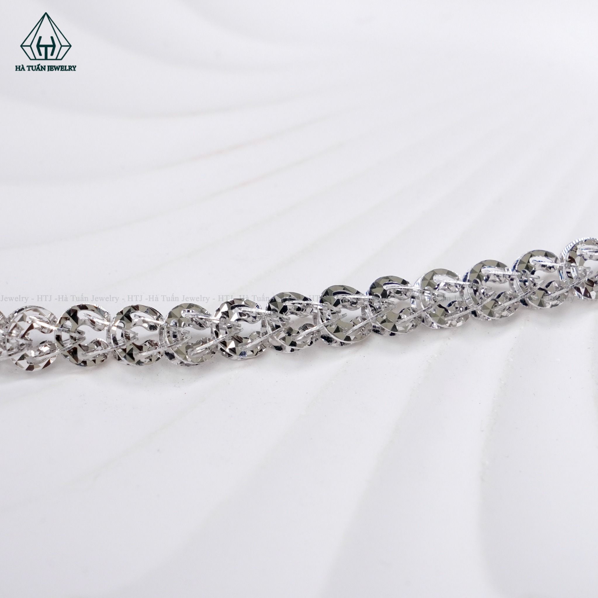 B891 Lắc tay đuôi phụng 5mm