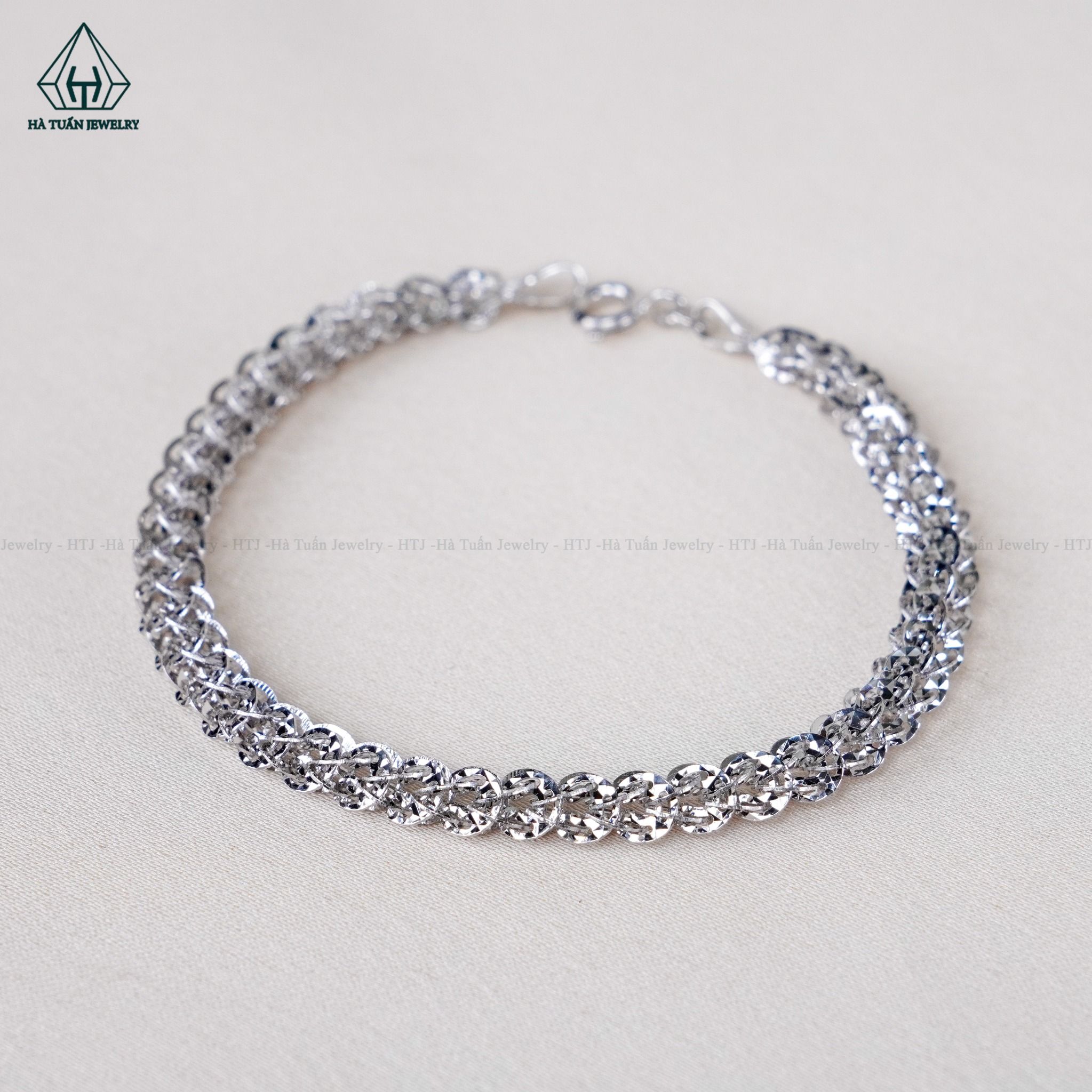 B891 Lắc tay đuôi phụng 4mm