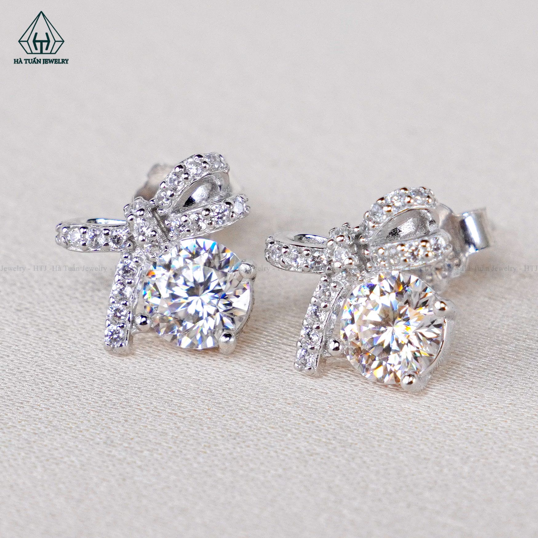 EX403 Bông nơ chủ MOIS 5mm (không mã cạnh)