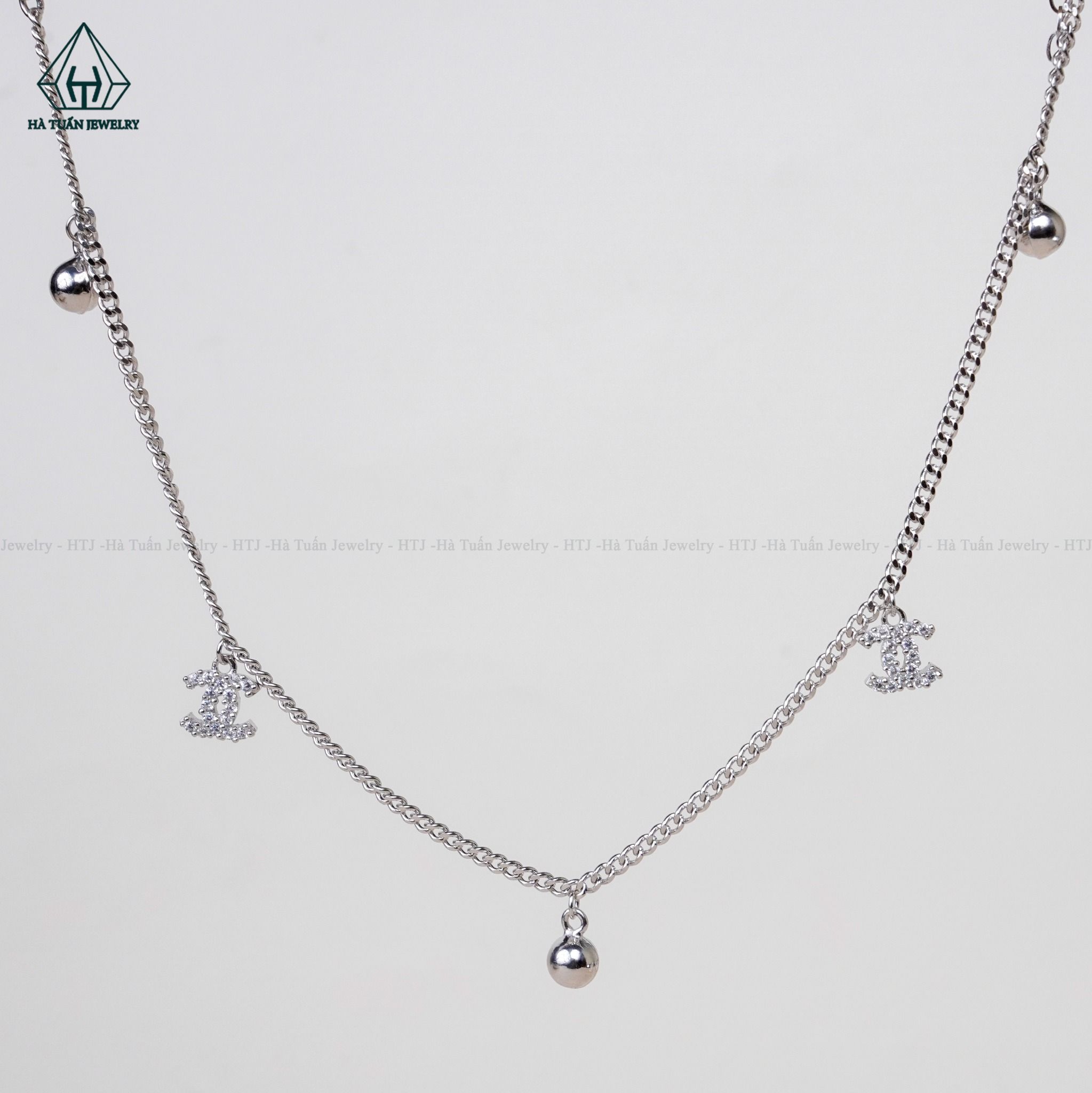 A415 Lắc chân c.h.a.n.e.l xích lật