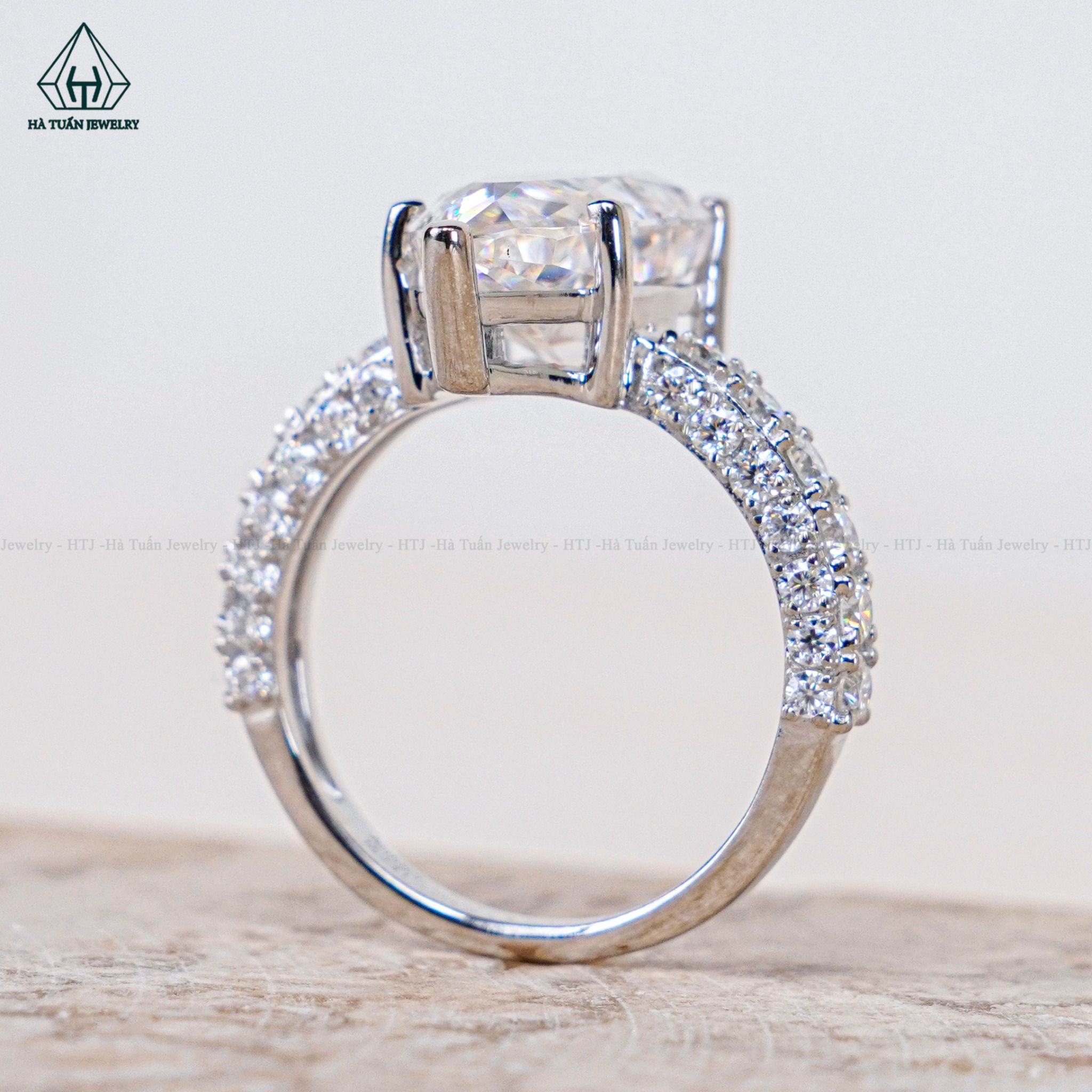 RG256 VT14K Pear 8*14mm