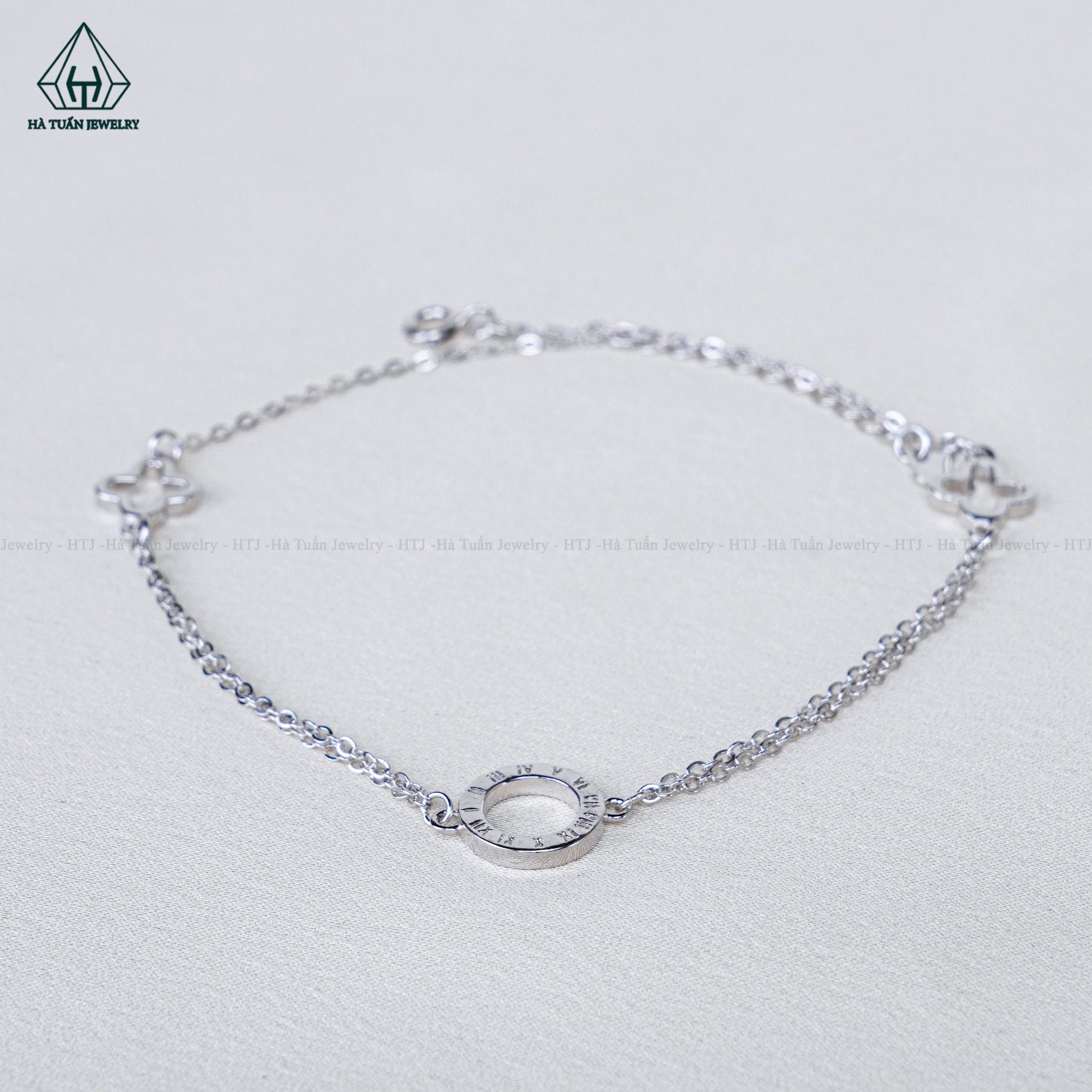 A430 Lắc chân cỏ 4 lá