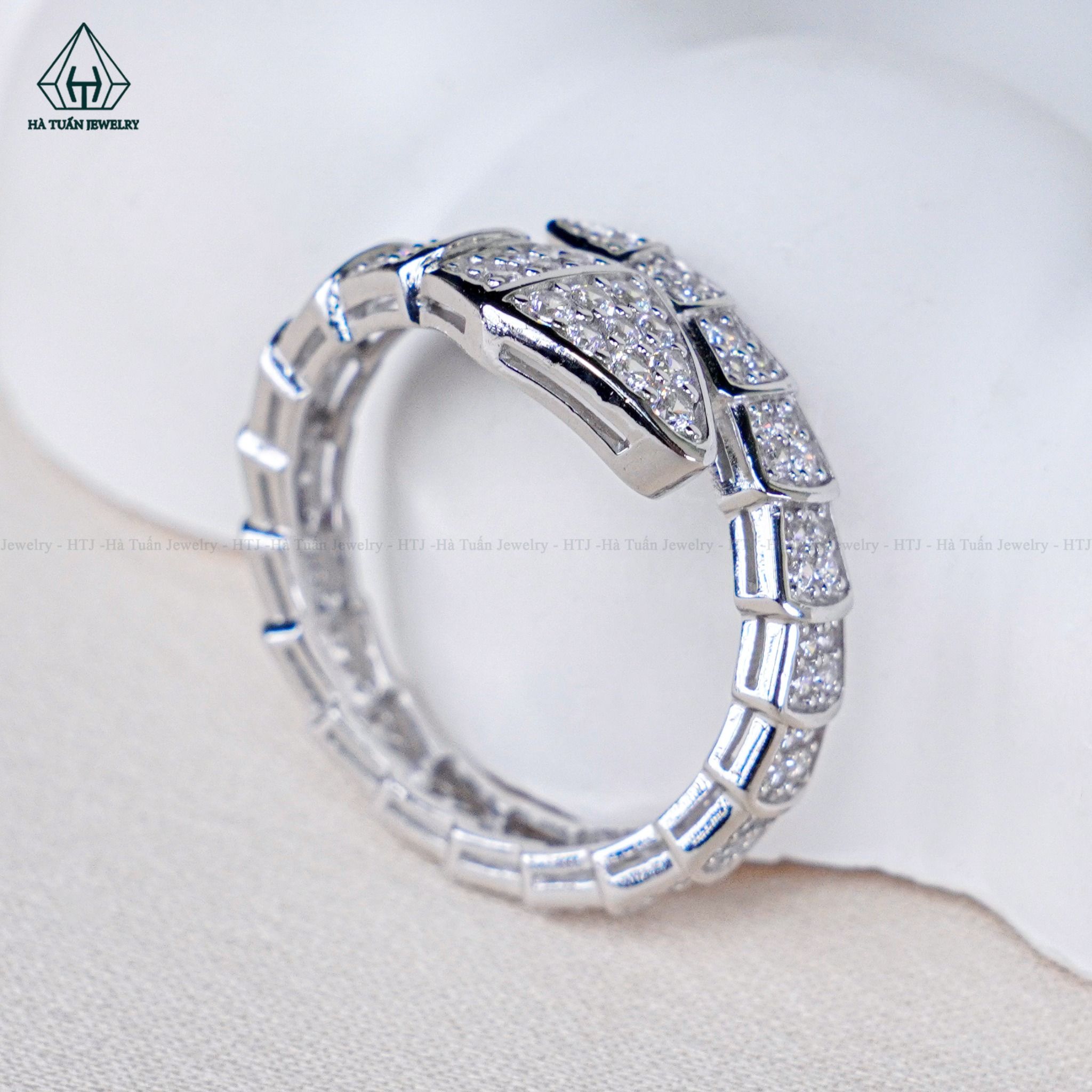 R961 Nhẫn nữ rắn