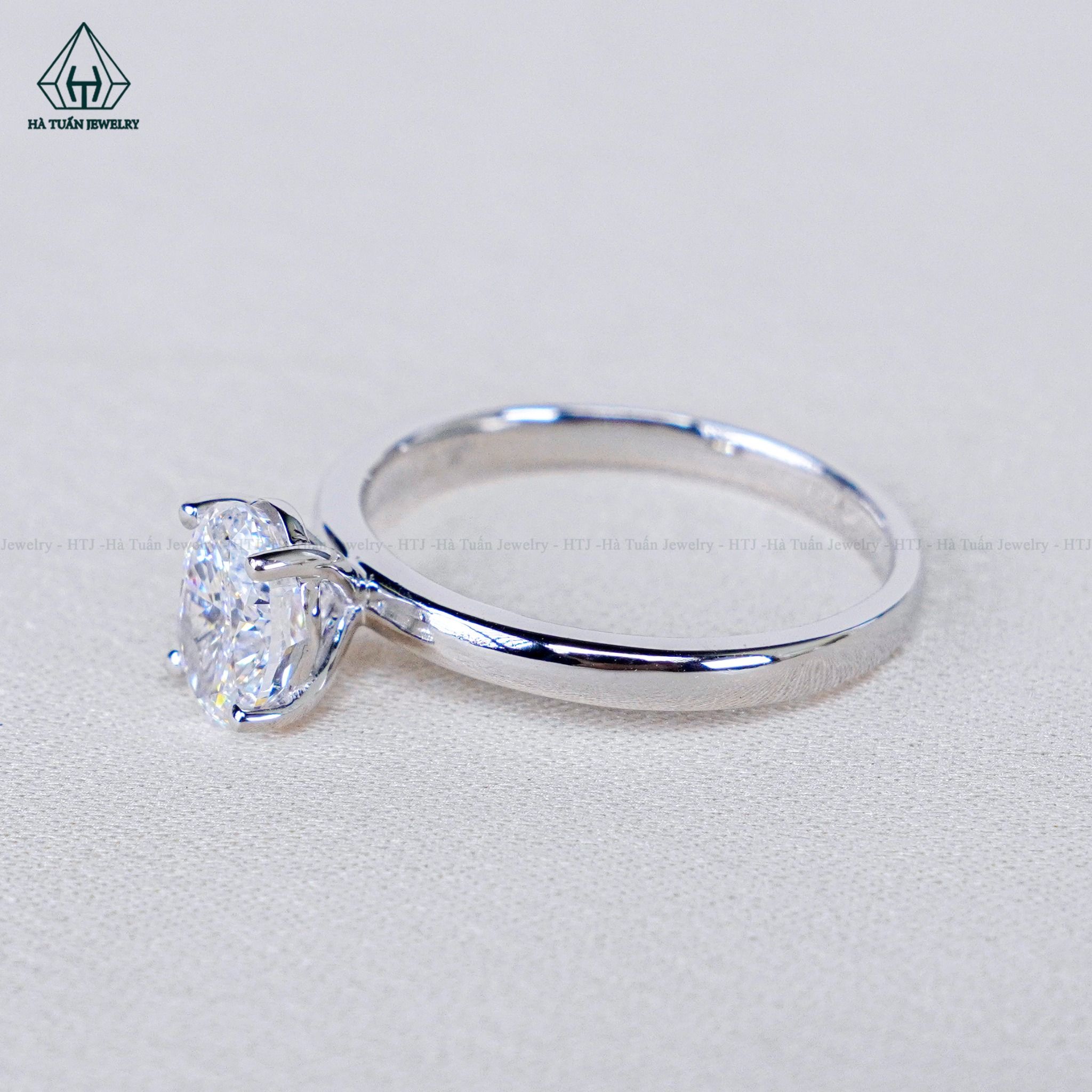 RG251 VT14K Lab Diamond Oval 5*7mm