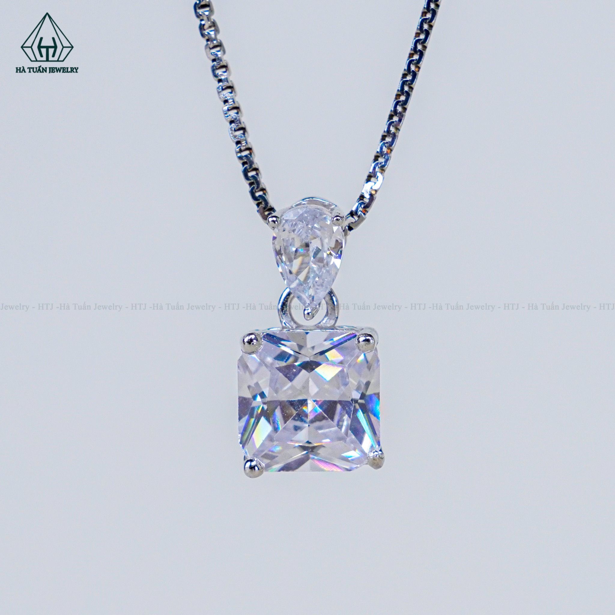 P398 Mặt dây chuyền vuông