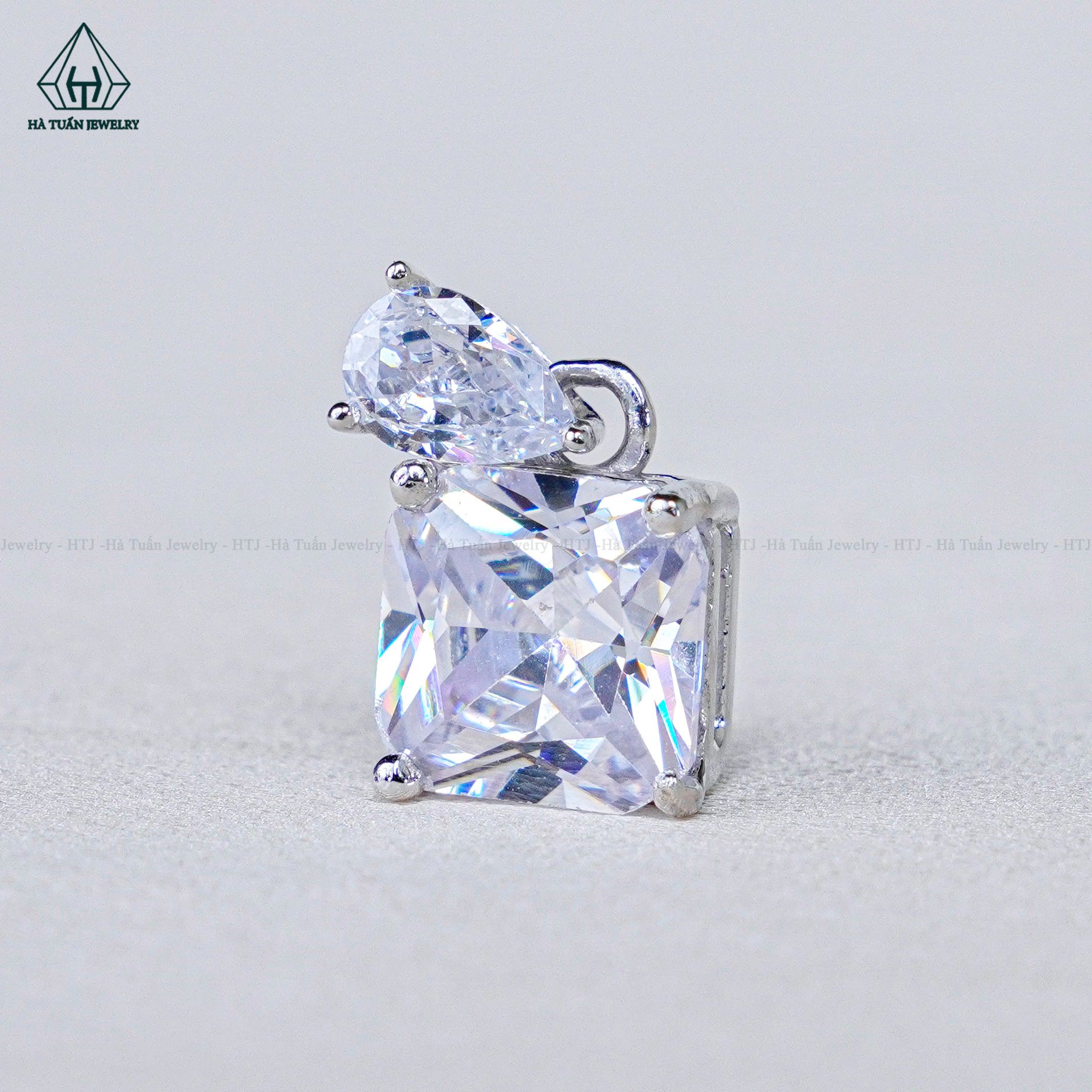 P398 Mặt dây chuyền vuông