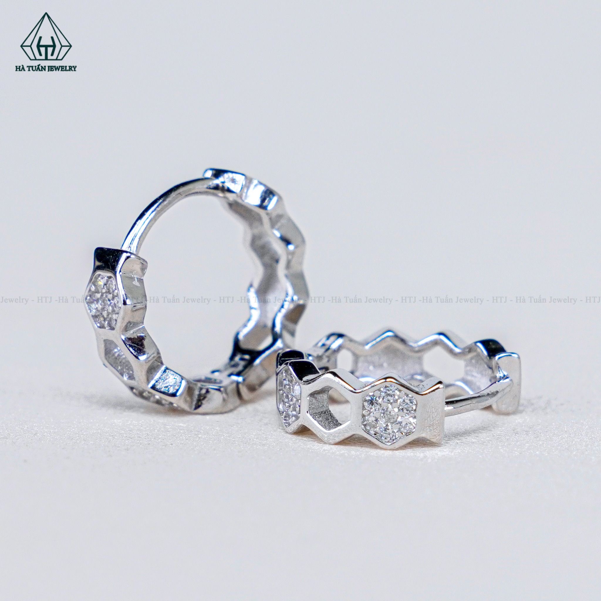 E035 Bông tai khoen lục giác