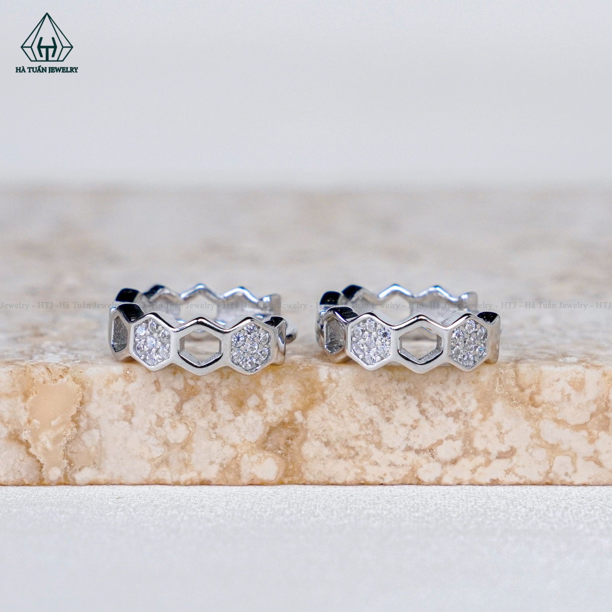 E035 Bông tai khoen lục giác