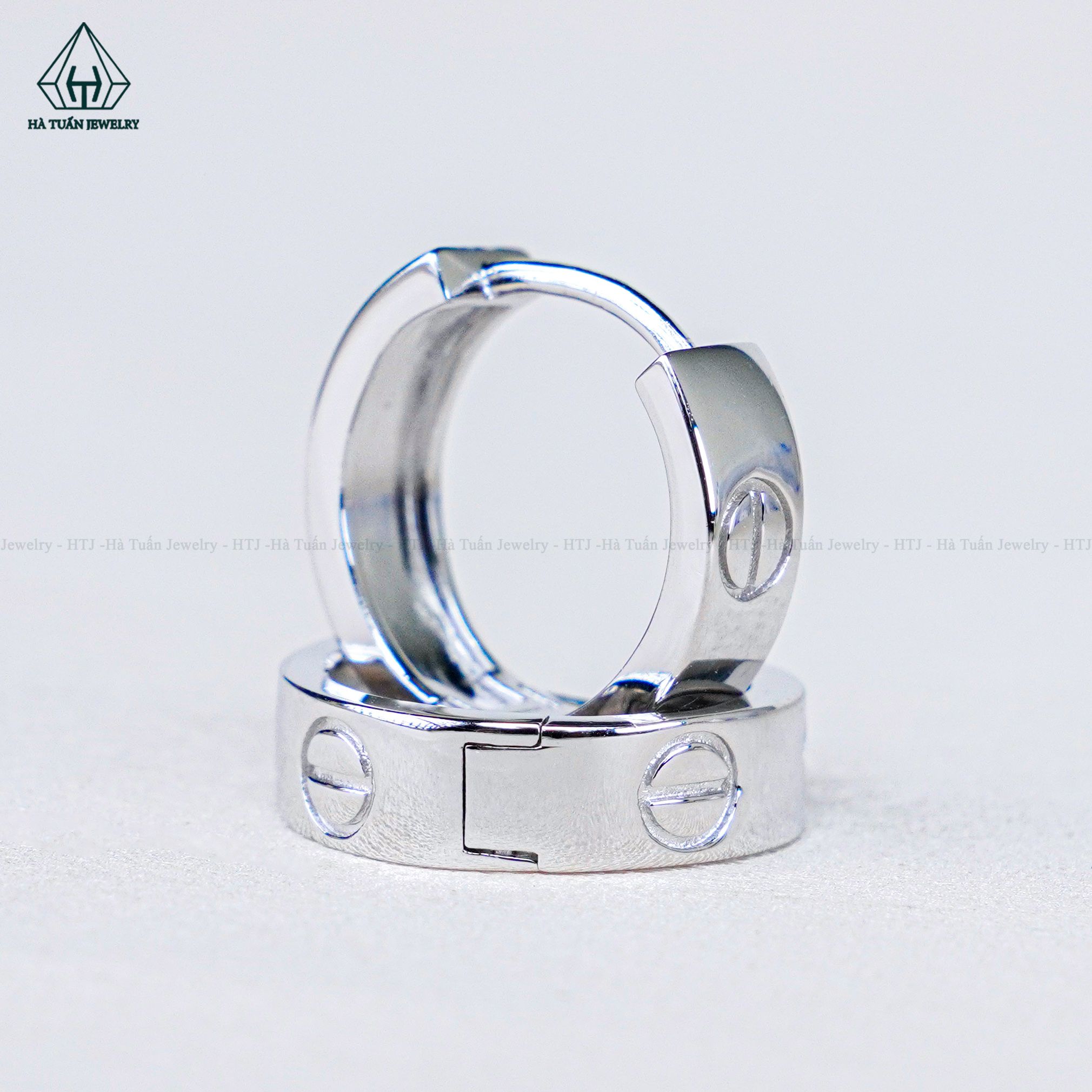 E031 Bông tai khoen Cartier