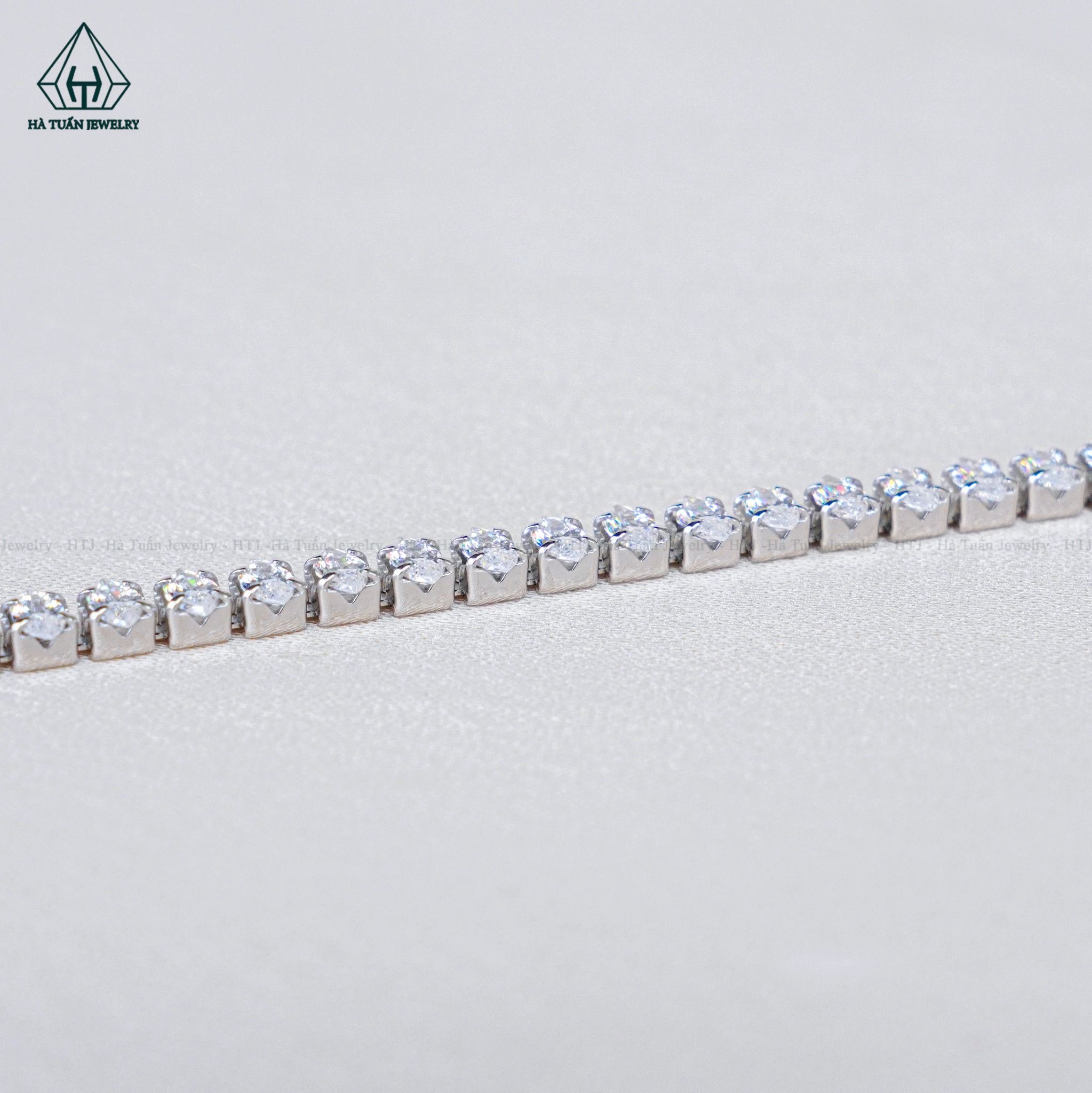 B959 4mm Lắc tay full đá hạt thóc