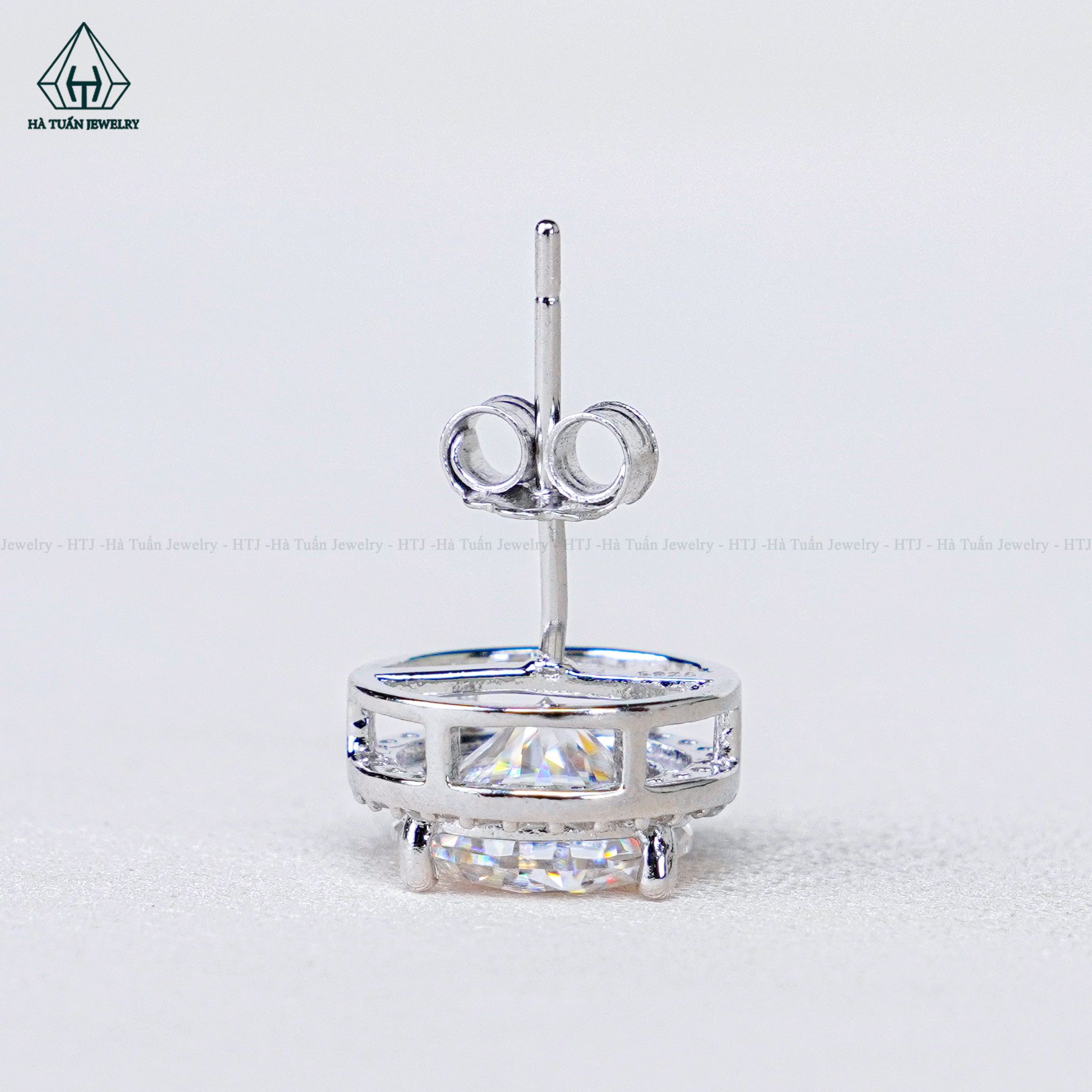 EX048 Bông tai chủ MOIS 8.1mm (không mã cạnh)