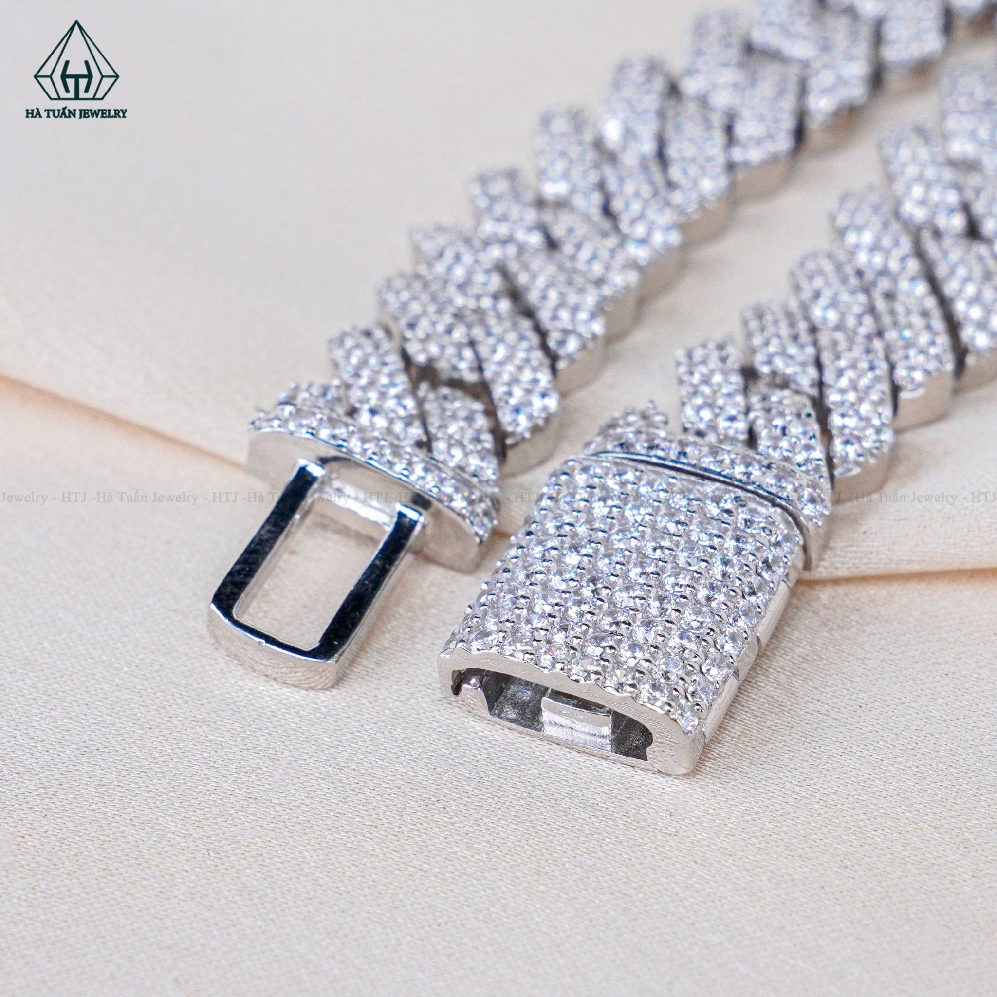B979 11mm Lắc tay Cuban Full đá