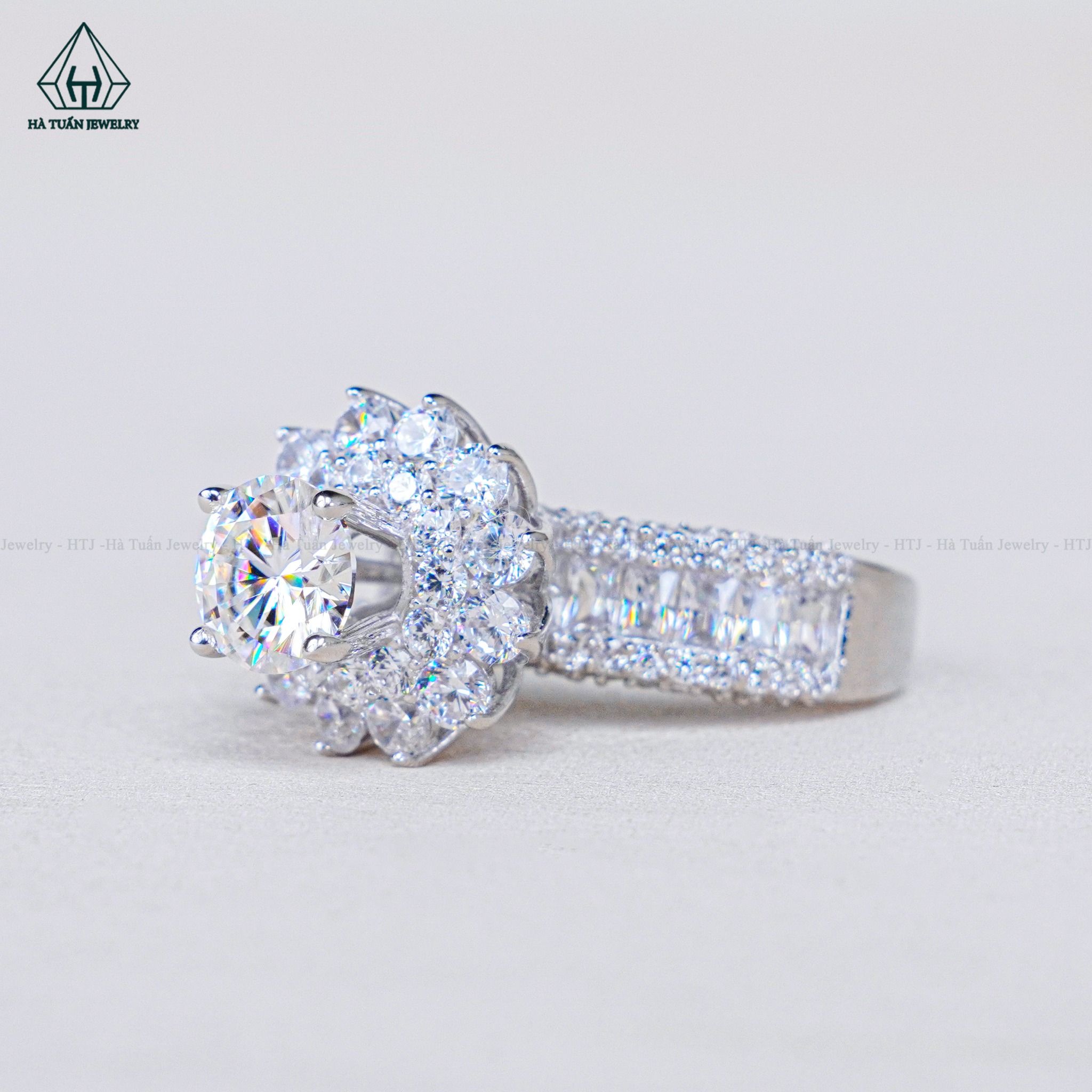 RX535 7mm Nhẫn nữ hoa đá