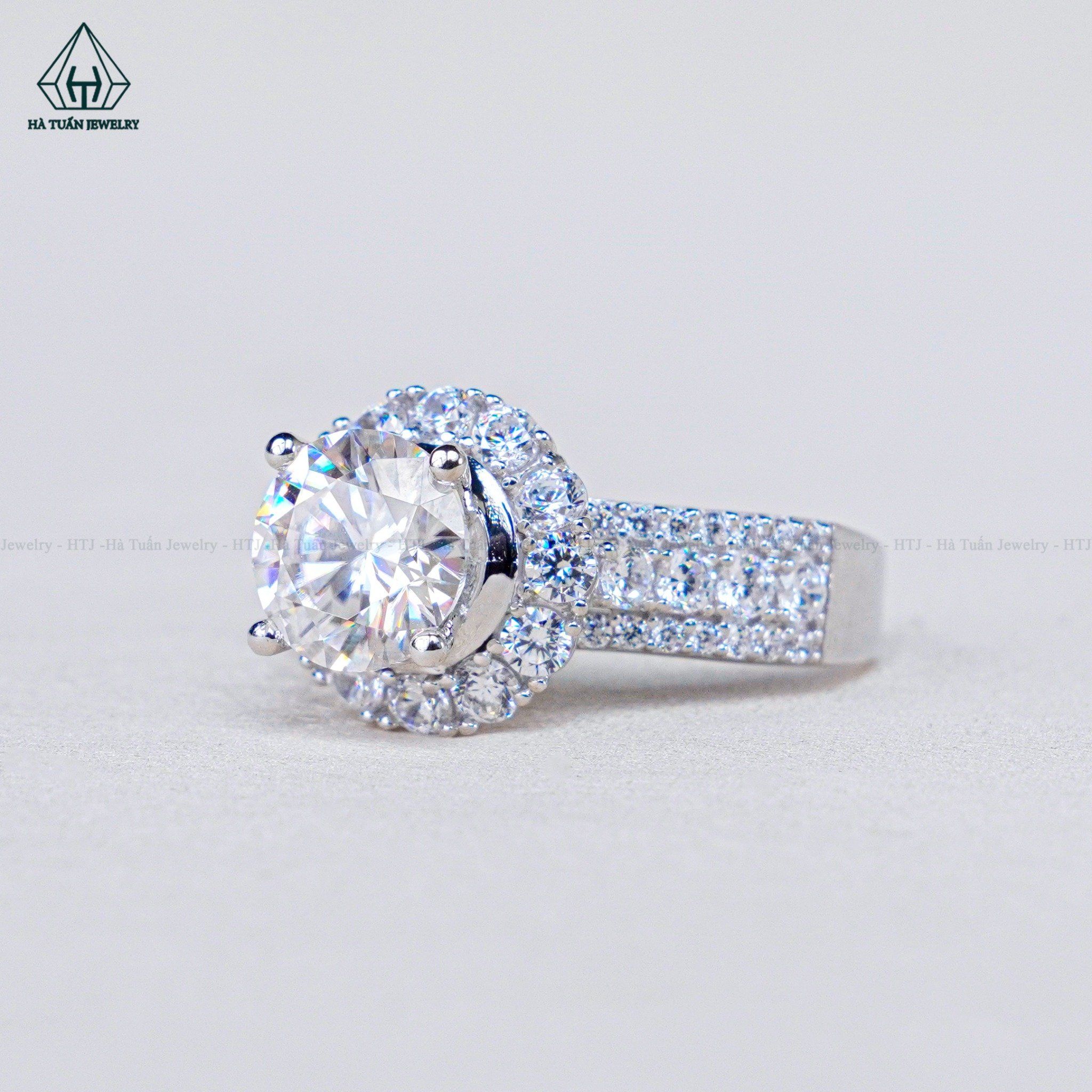 RX533 7.5mm Nhẫn nữ halo tròn