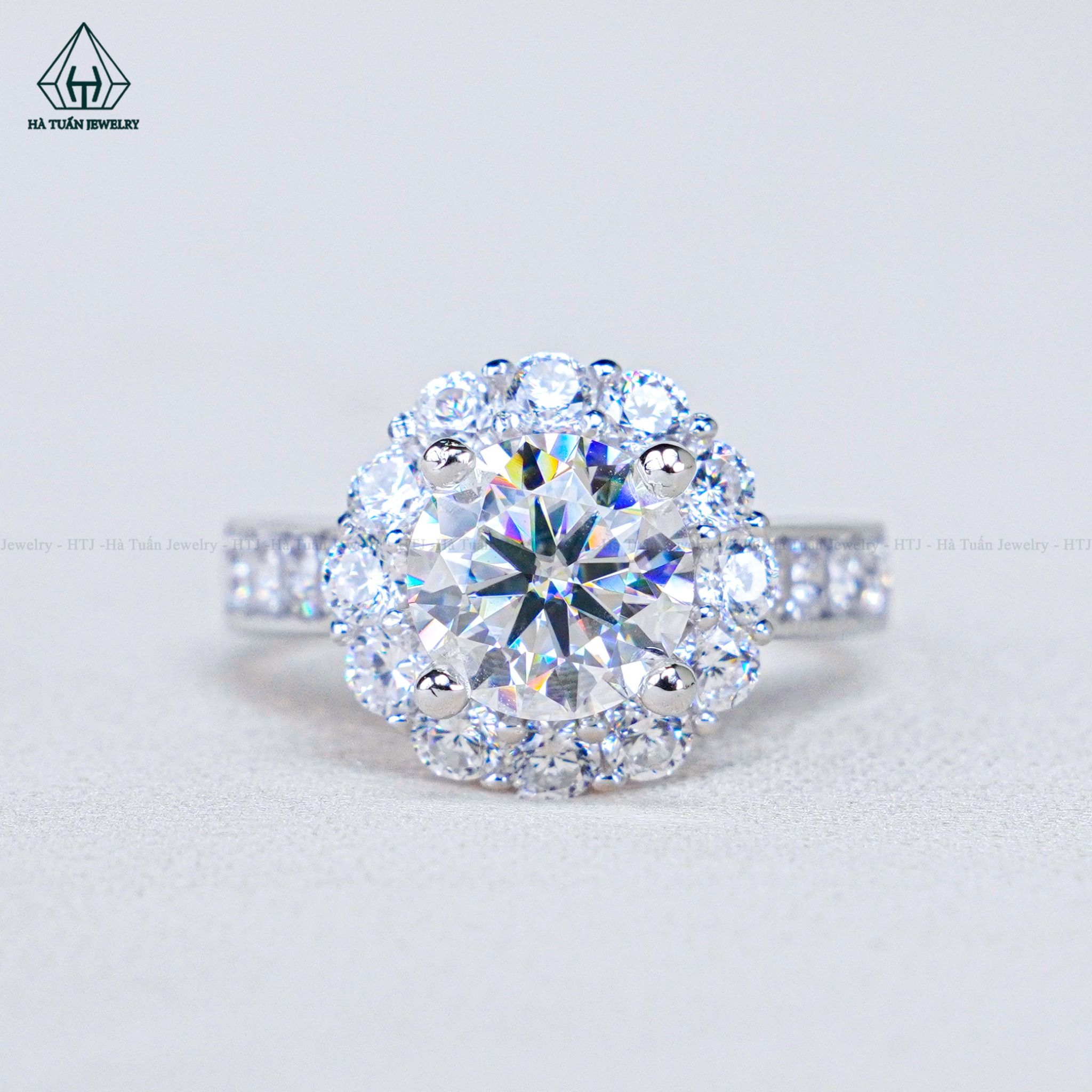 RX542 7.5mm Nhẫn nữ hoa đá tròn