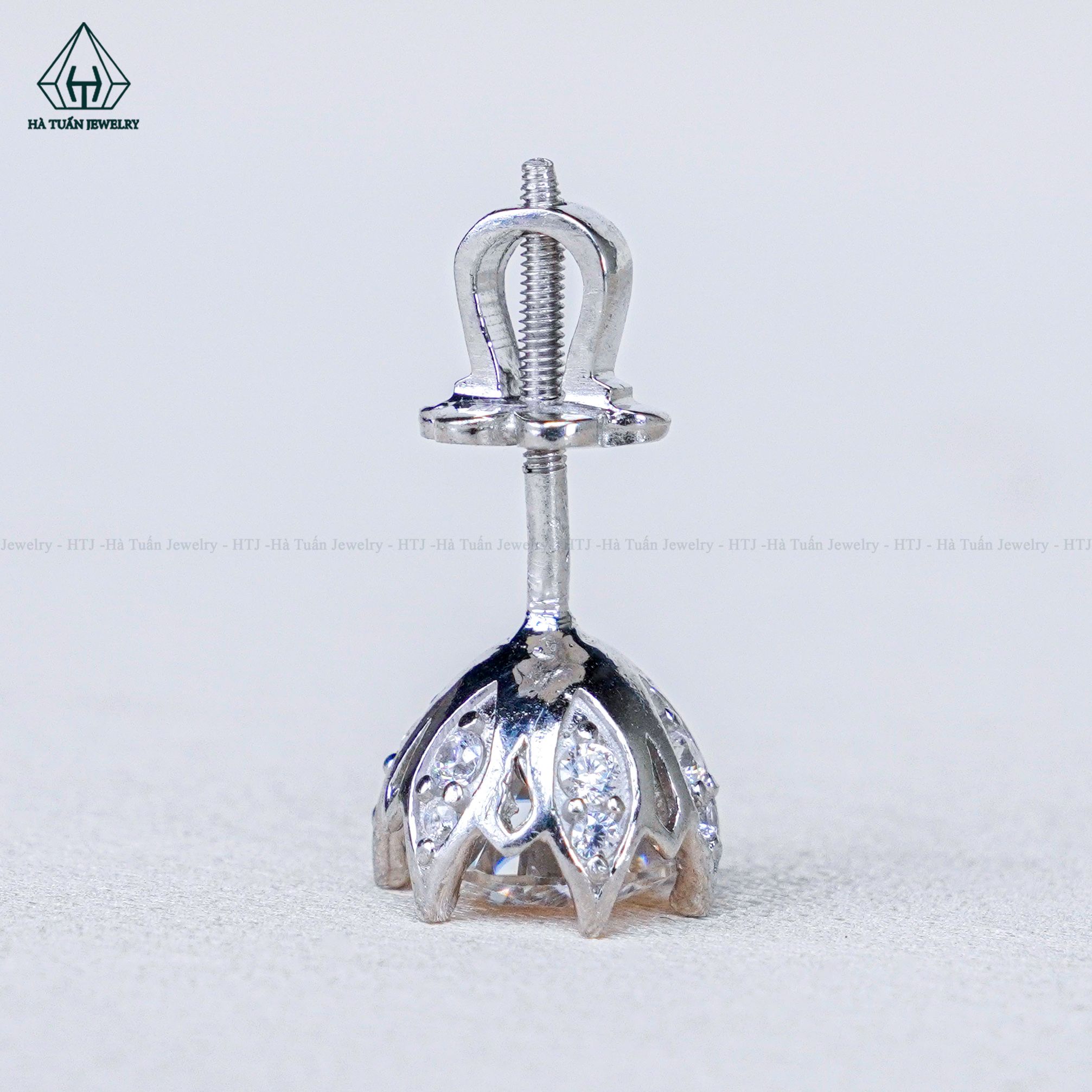 EX284 7.2mm Bông tai hoa cánh lá