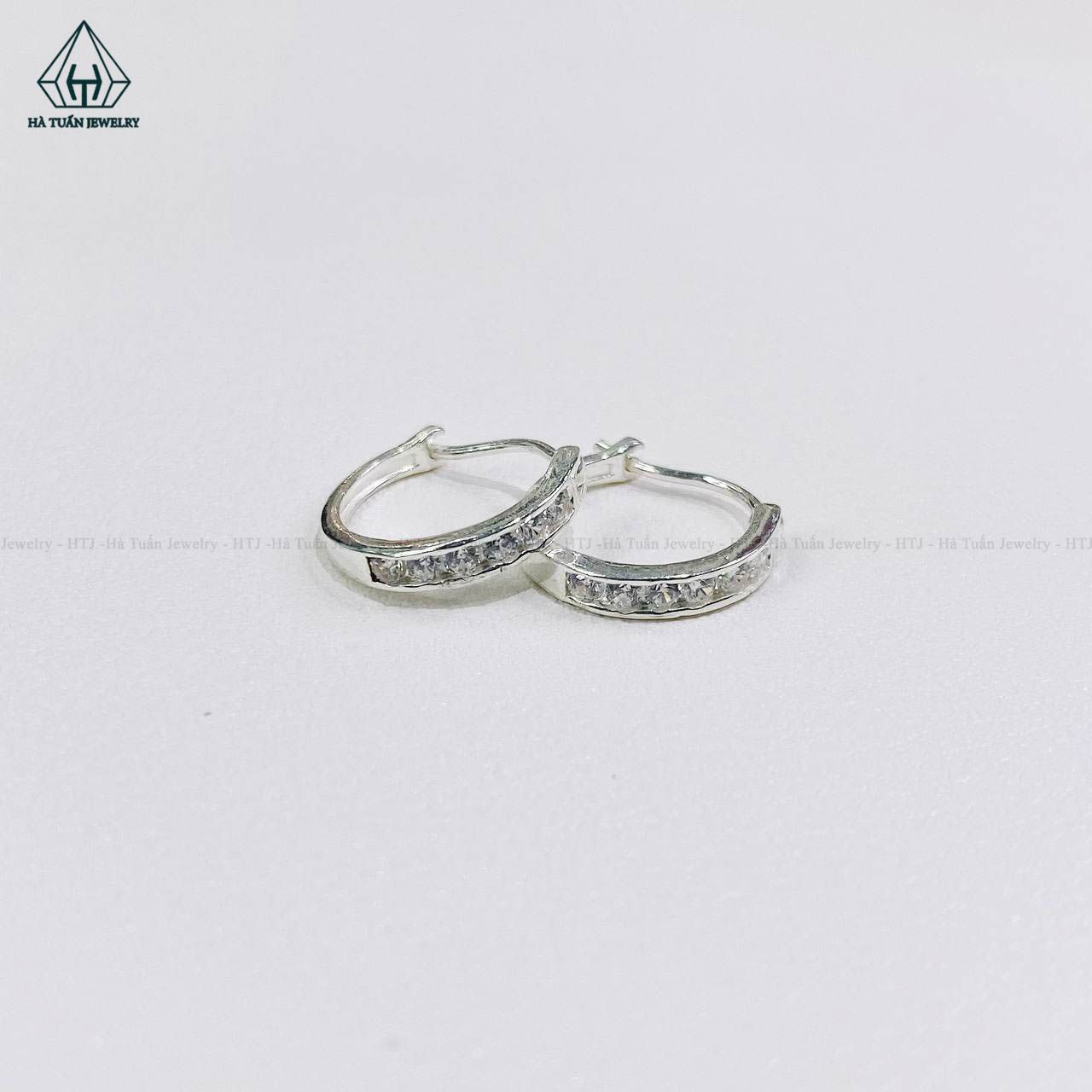 EB010 Bông tại khoen bạc