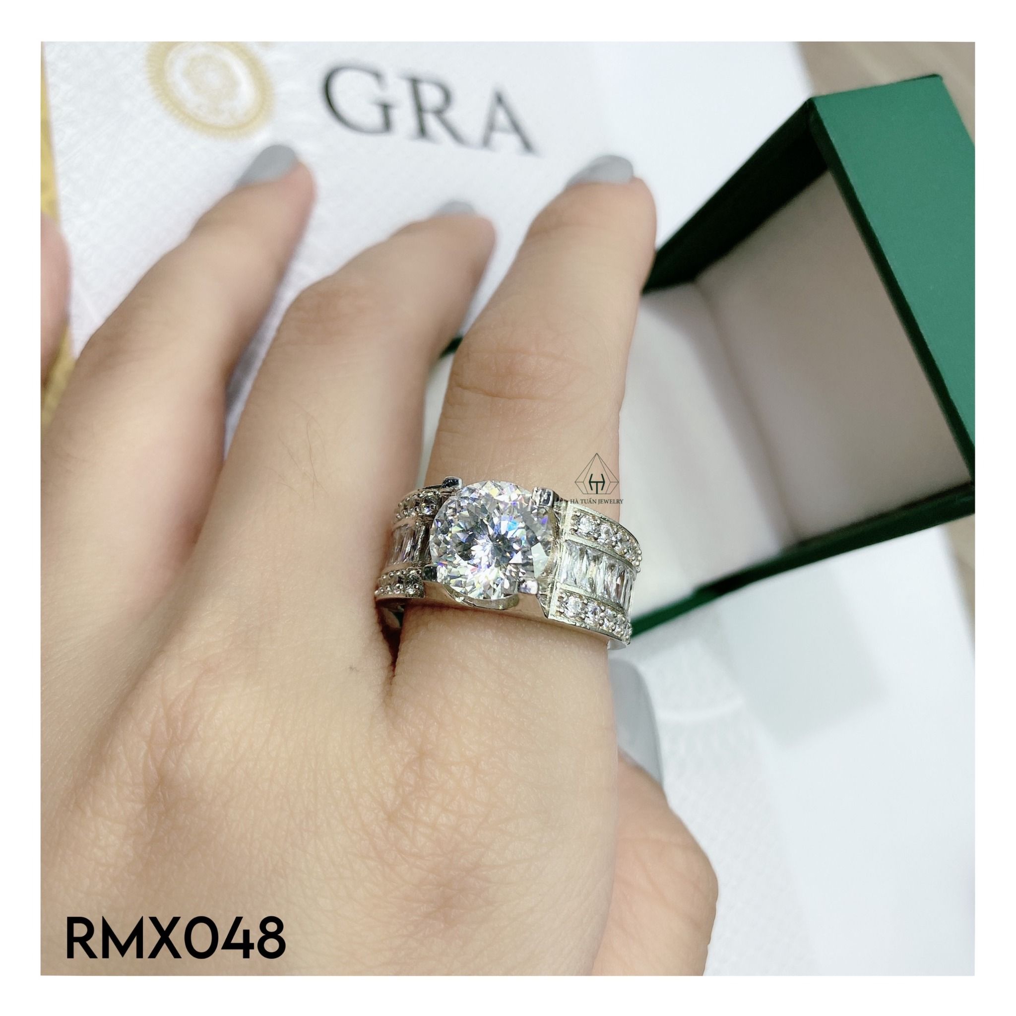 RMX048 10mm Nhẫn nam viền 3 hàng đá